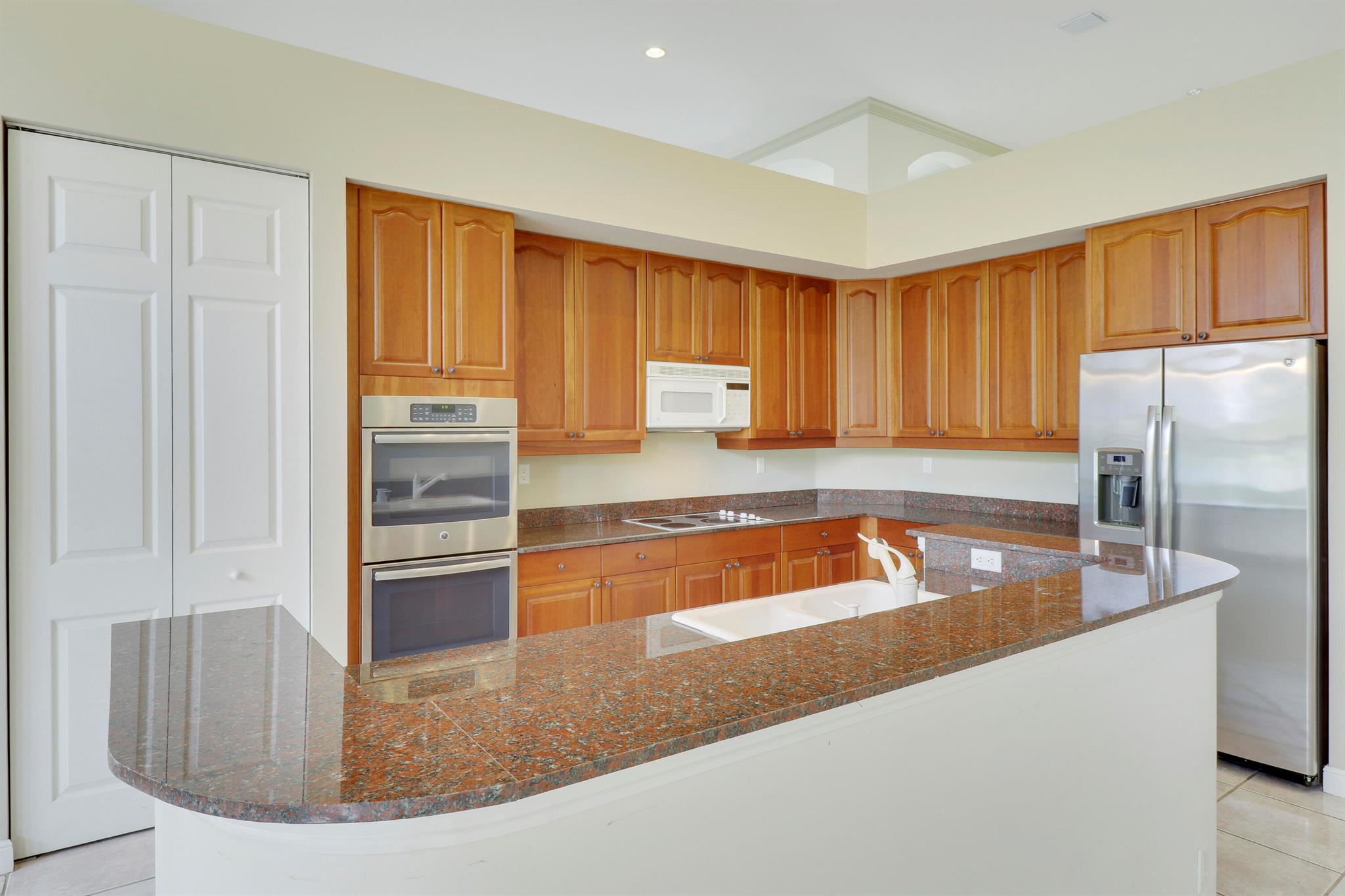 7780 Ironhorse Boulevard