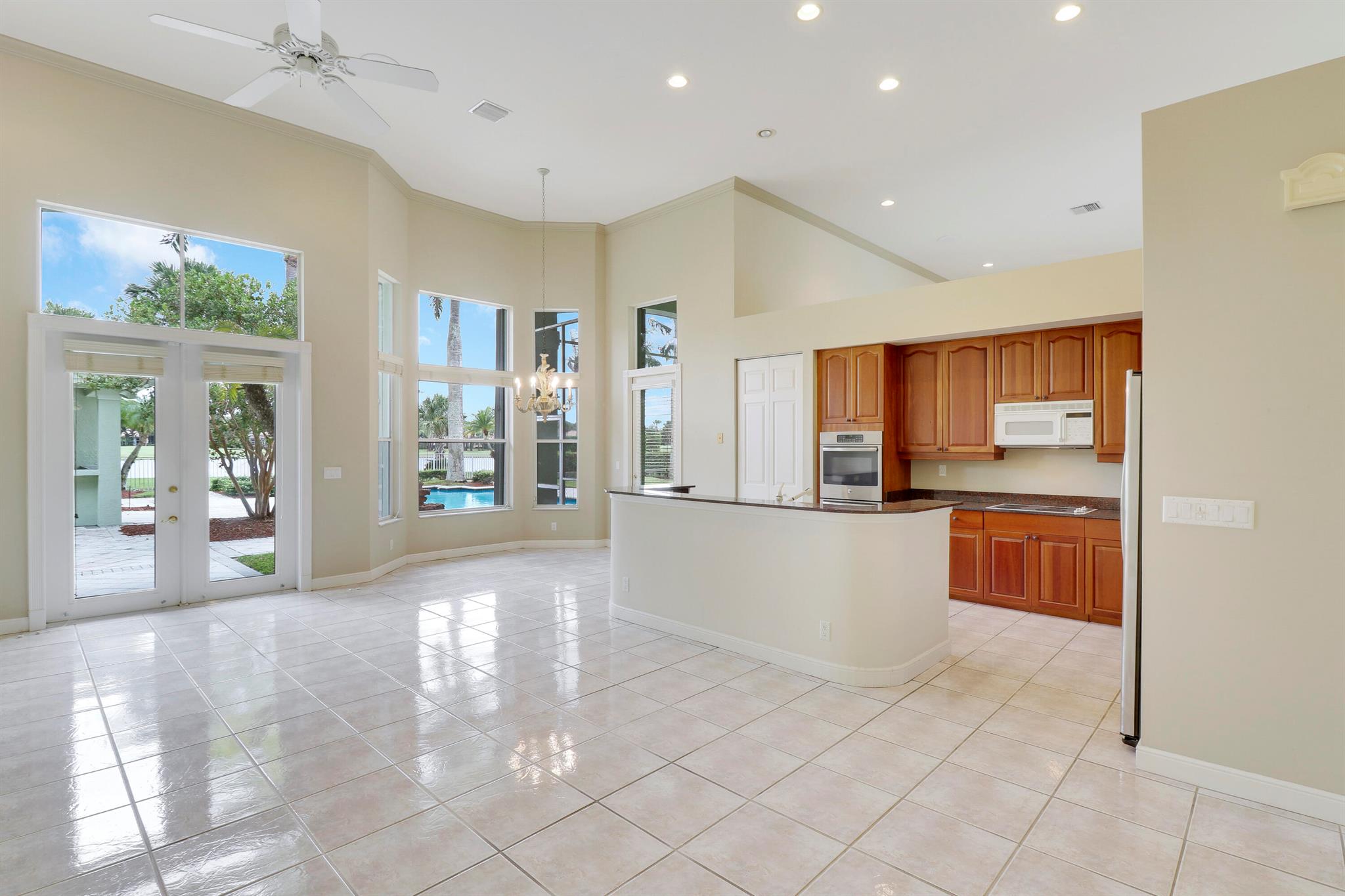 7780 Ironhorse Boulevard