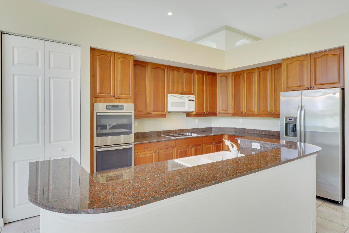 7780 Ironhorse Boulevard