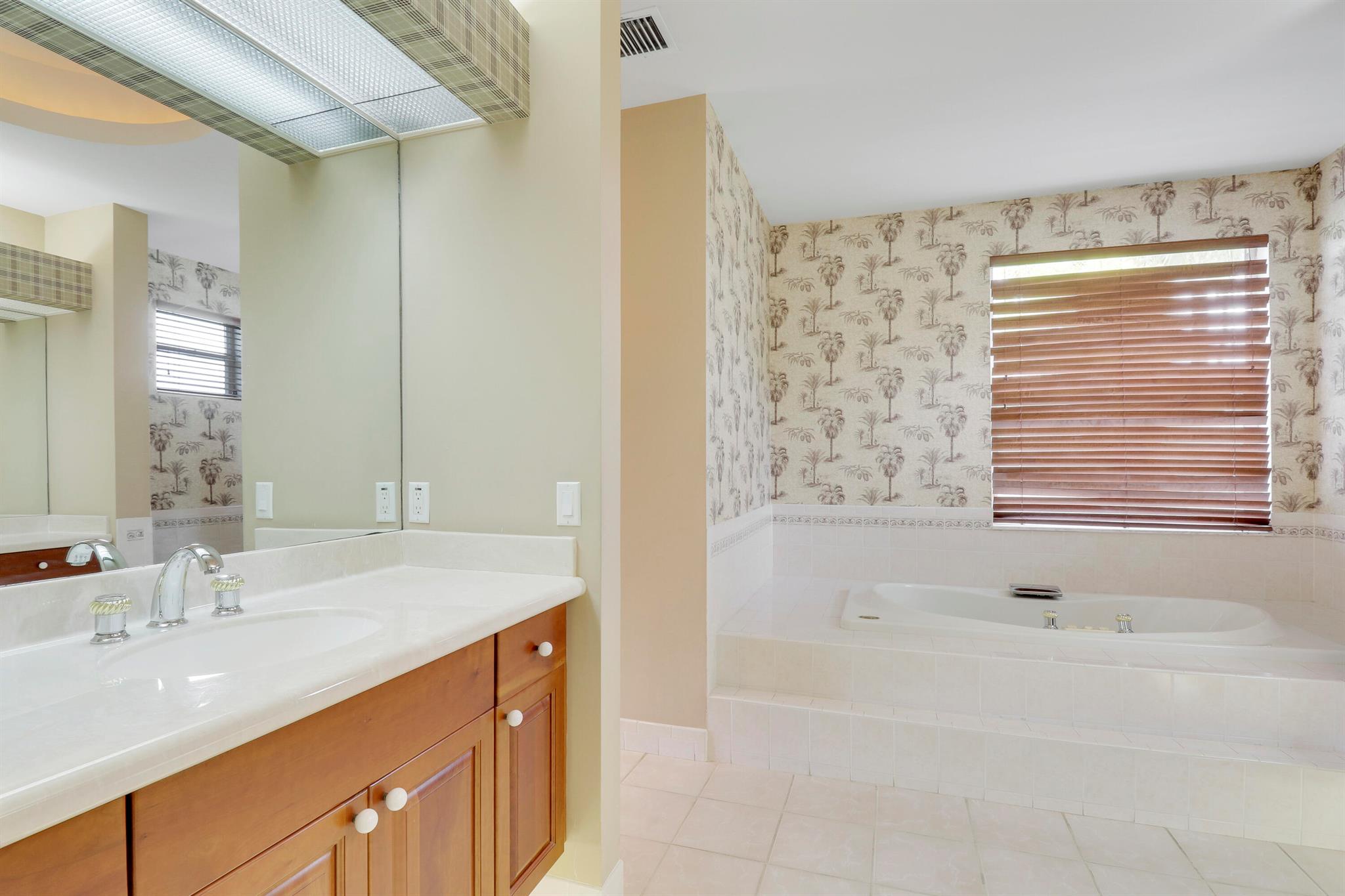 7780 Ironhorse Boulevard