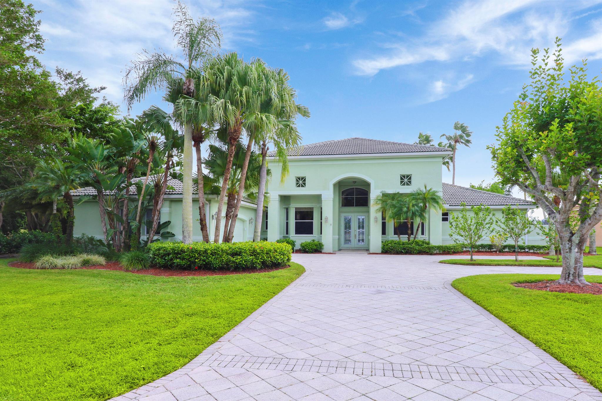 7780 Ironhorse Boulevard