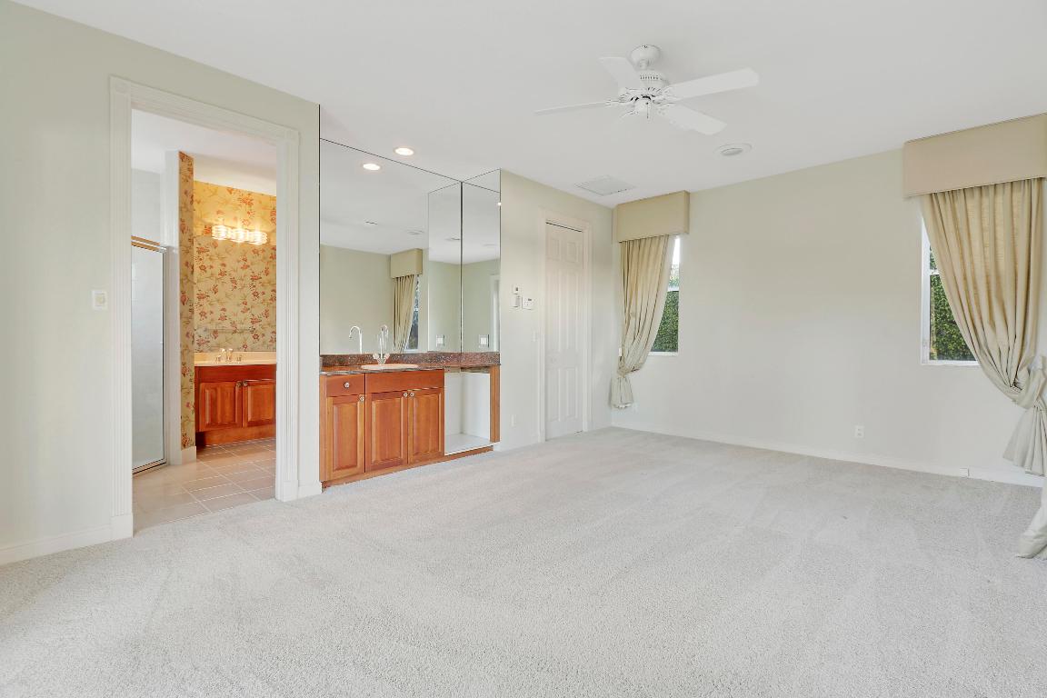 7780 Ironhorse Boulevard