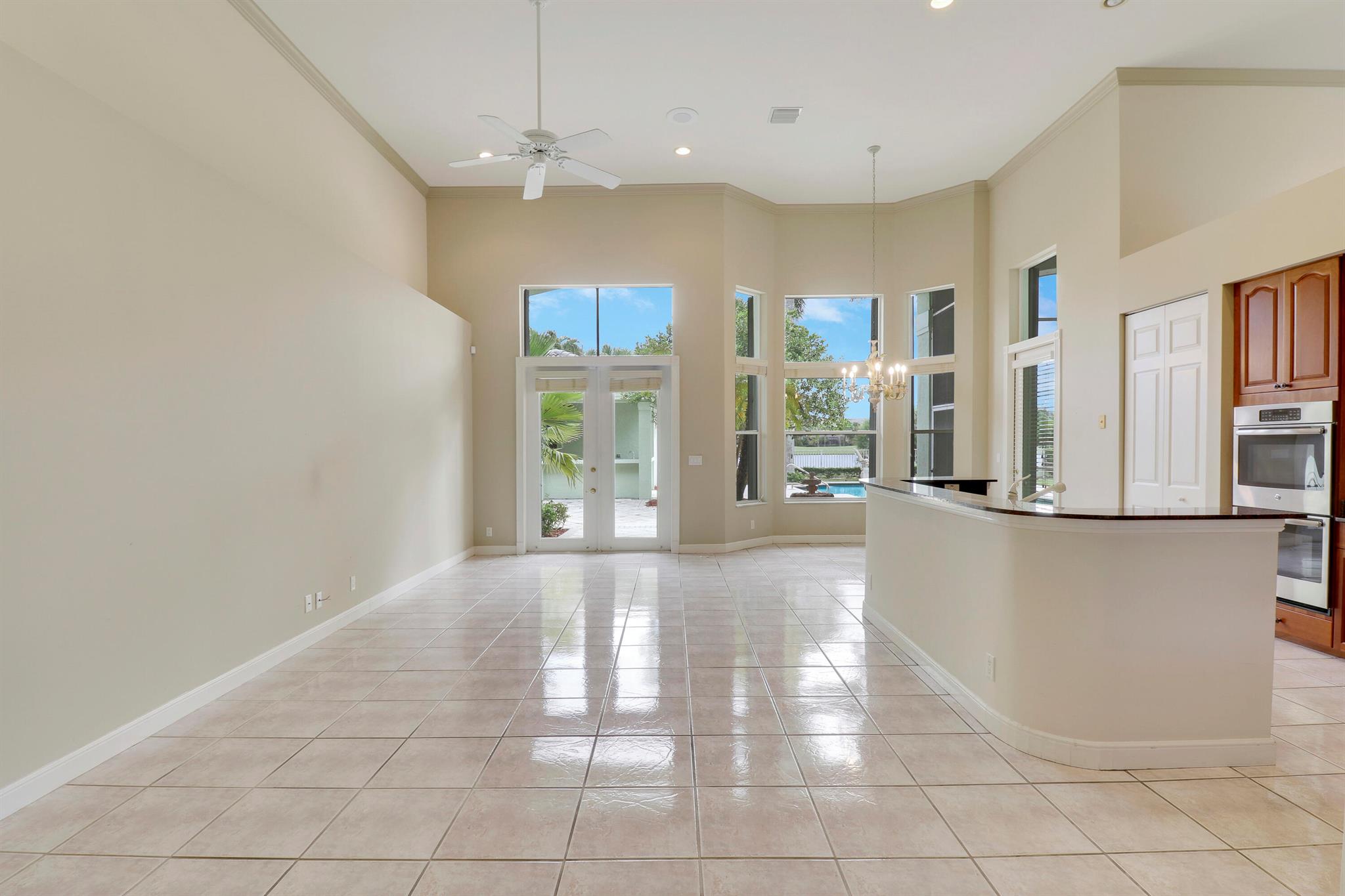 7780 Ironhorse Boulevard