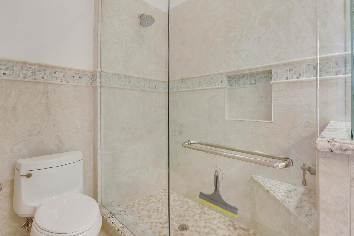 2000 S Highway A1a N602