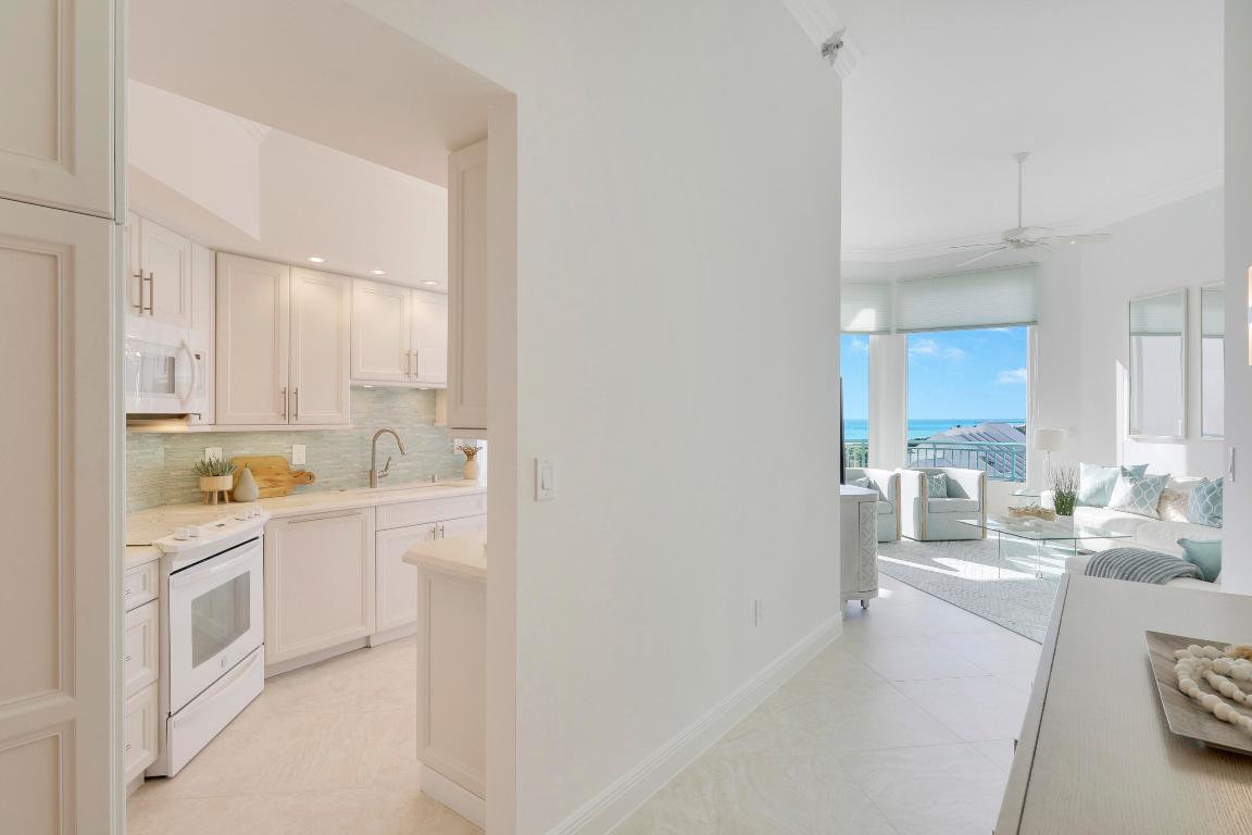 2000 S Highway A1a N602