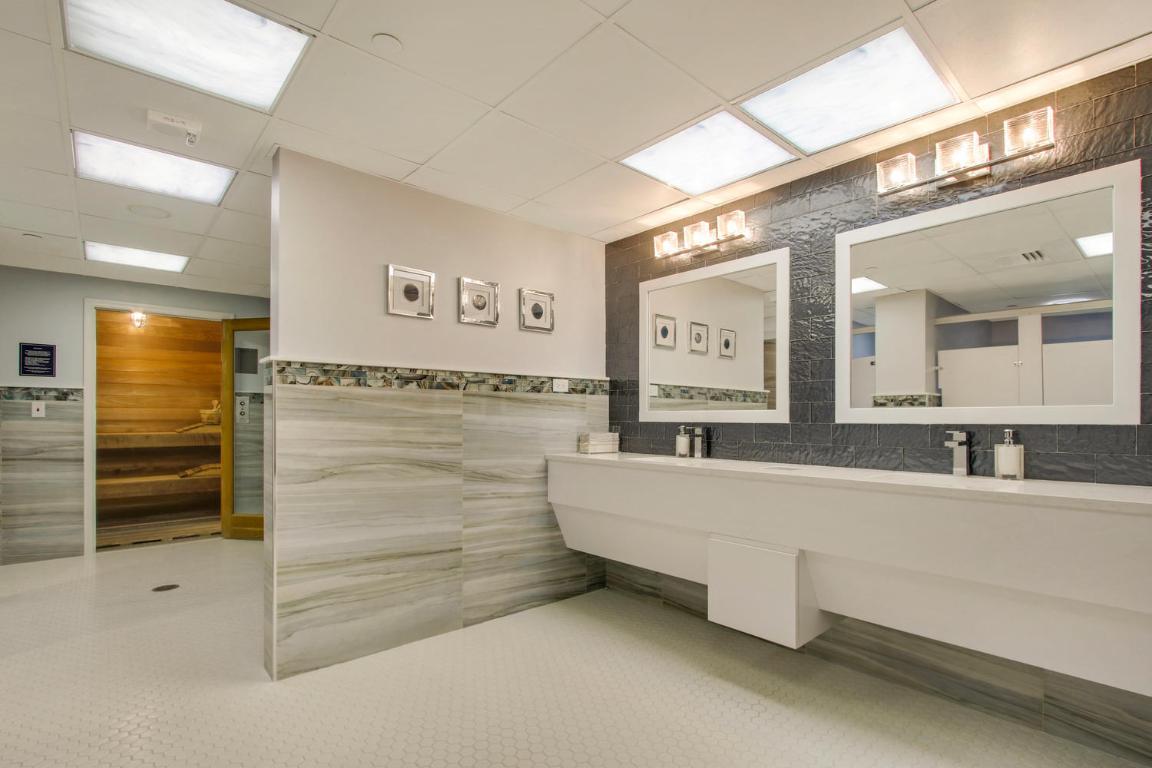 2000 S Highway A1a N602