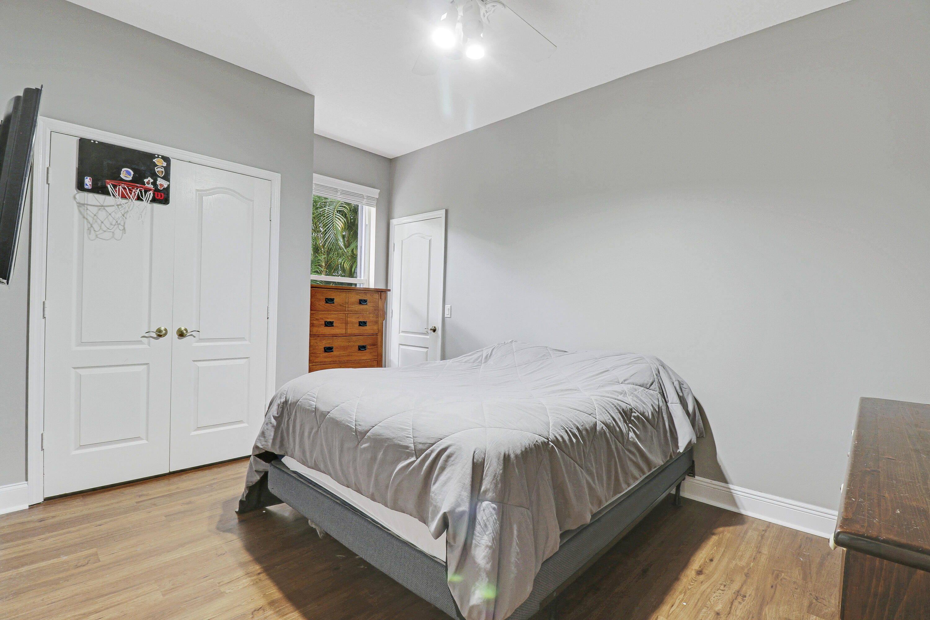 490 NW Bellworth Place