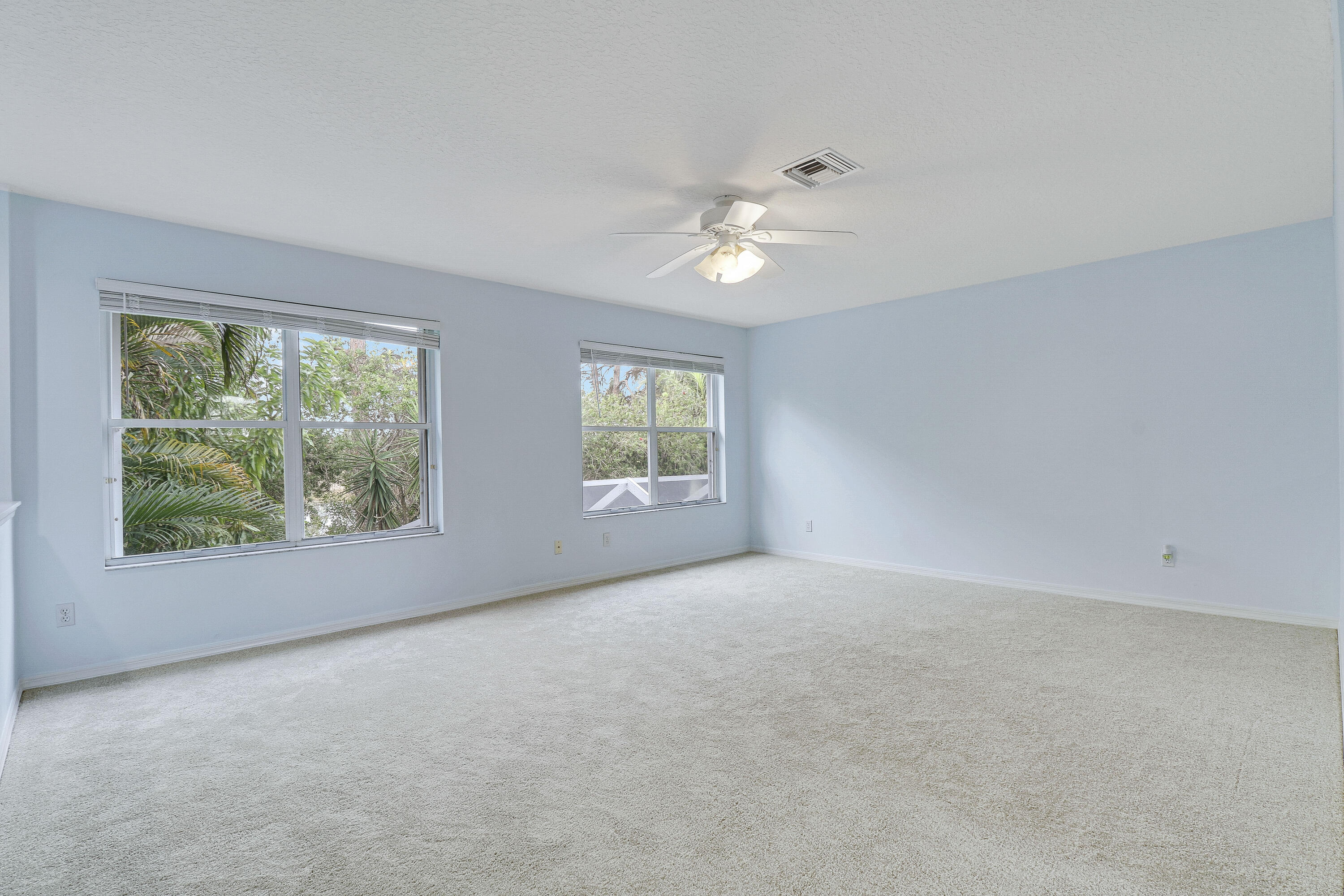 490 NW Bellworth Place