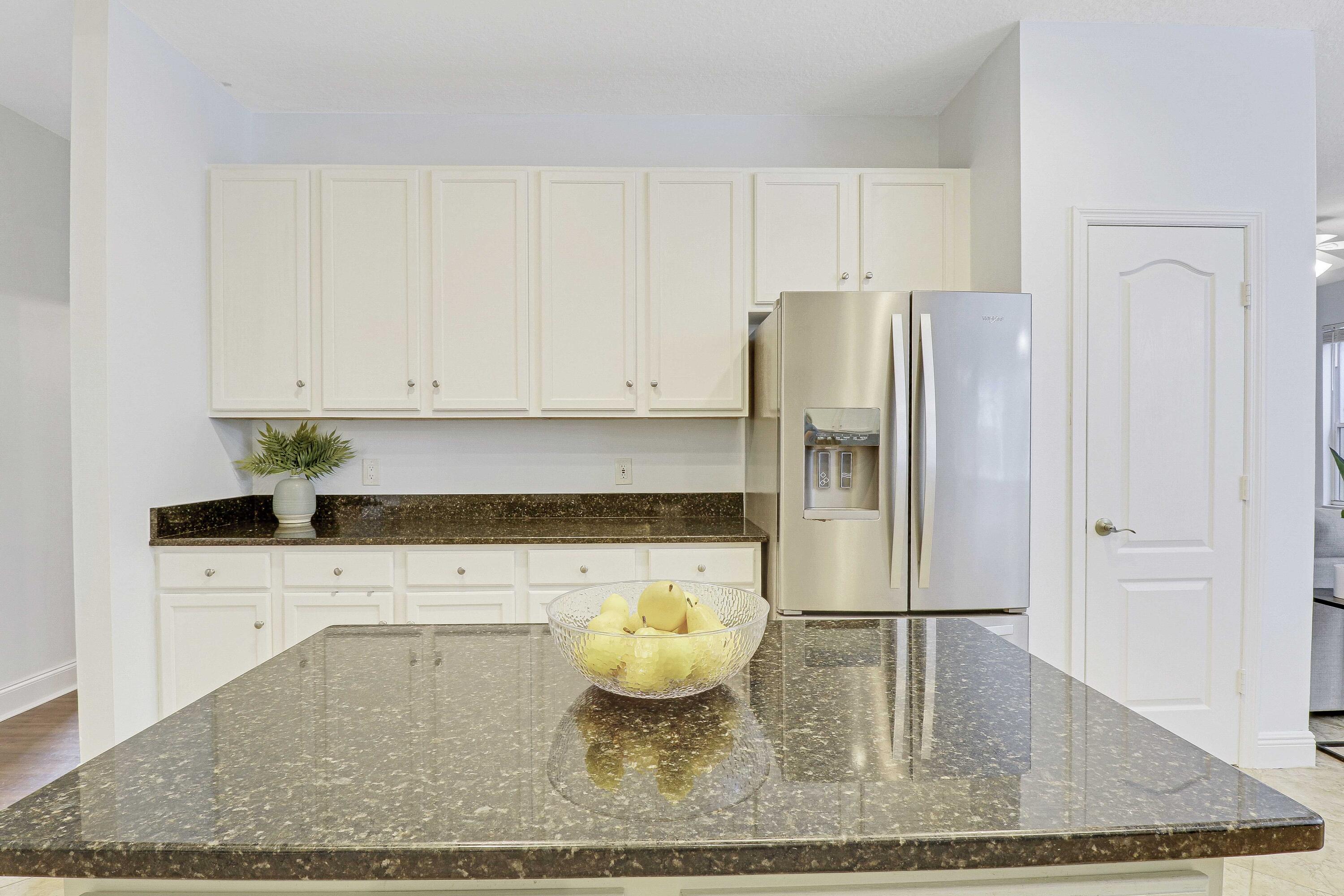 490 NW Bellworth Place