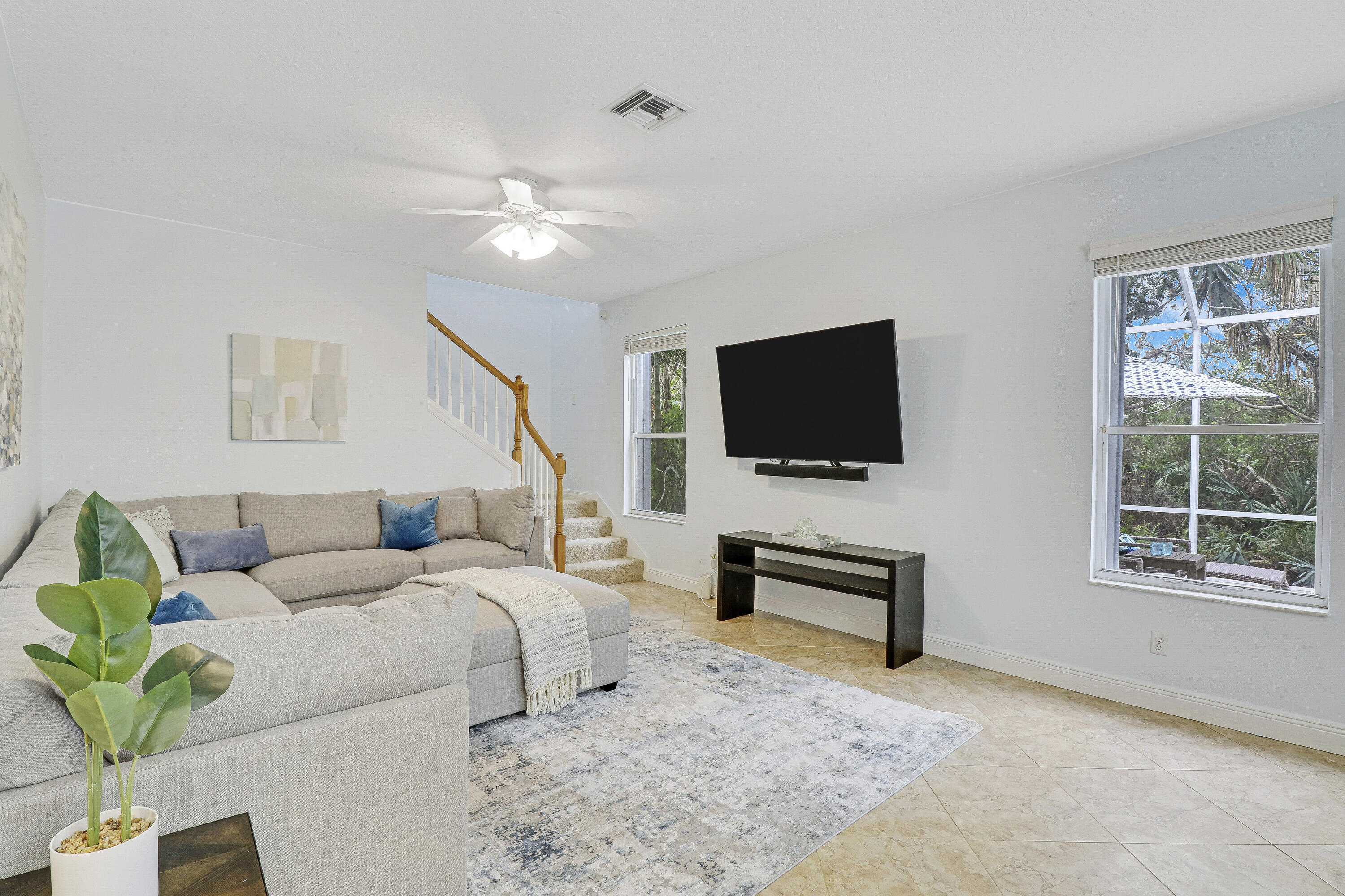 490 NW Bellworth Place