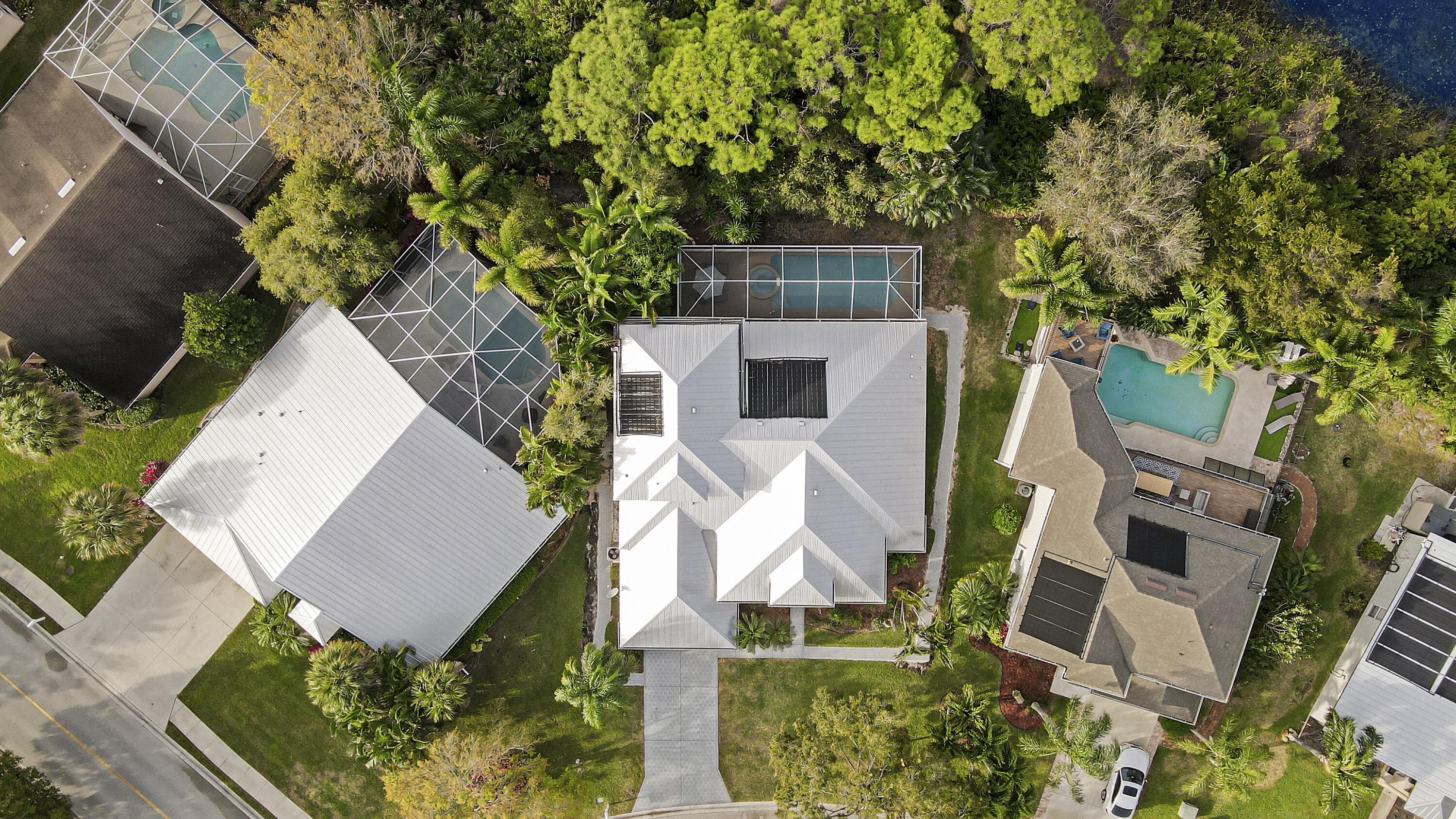 490 NW Bellworth Place