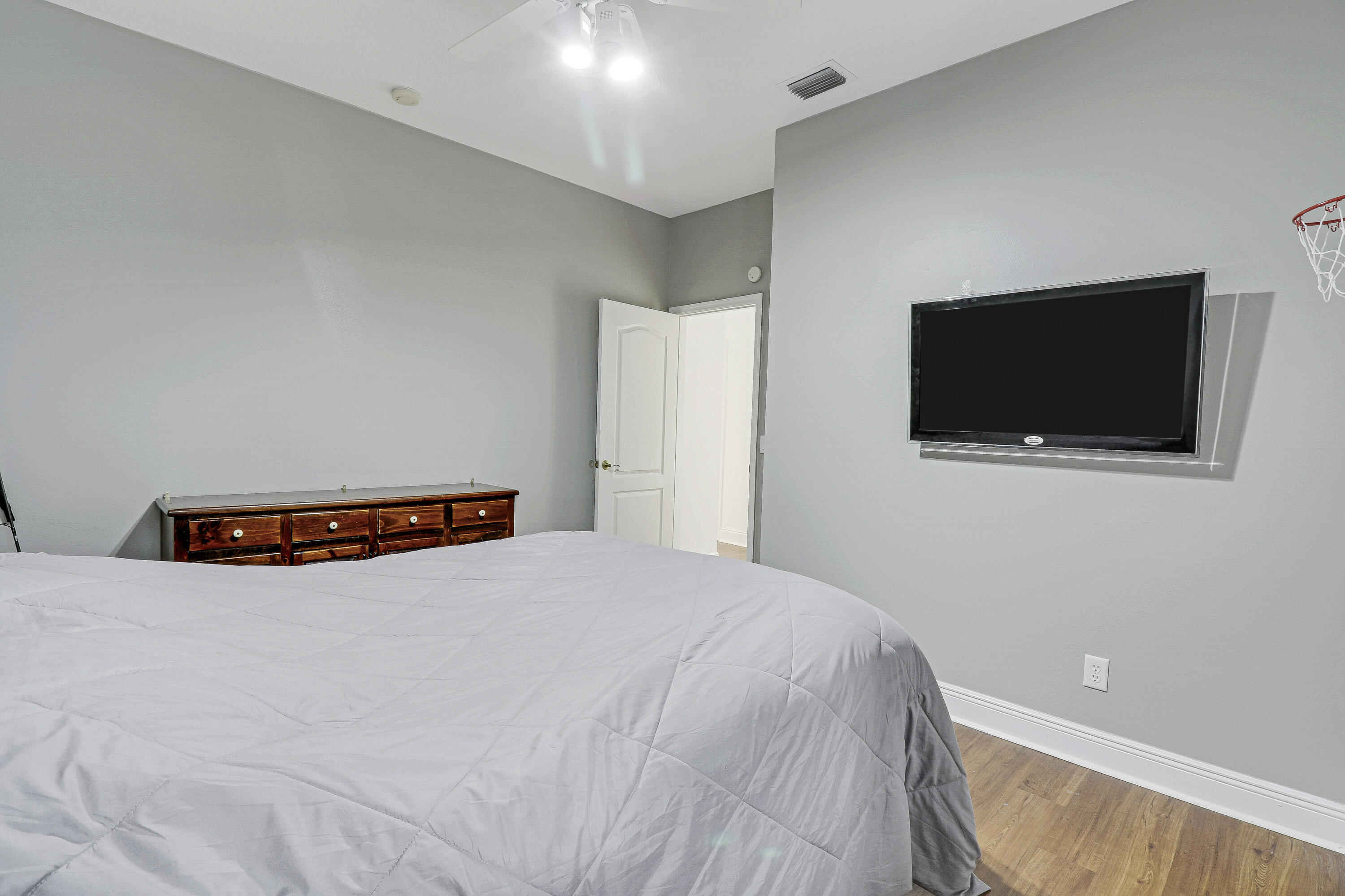 490 NW Bellworth Place