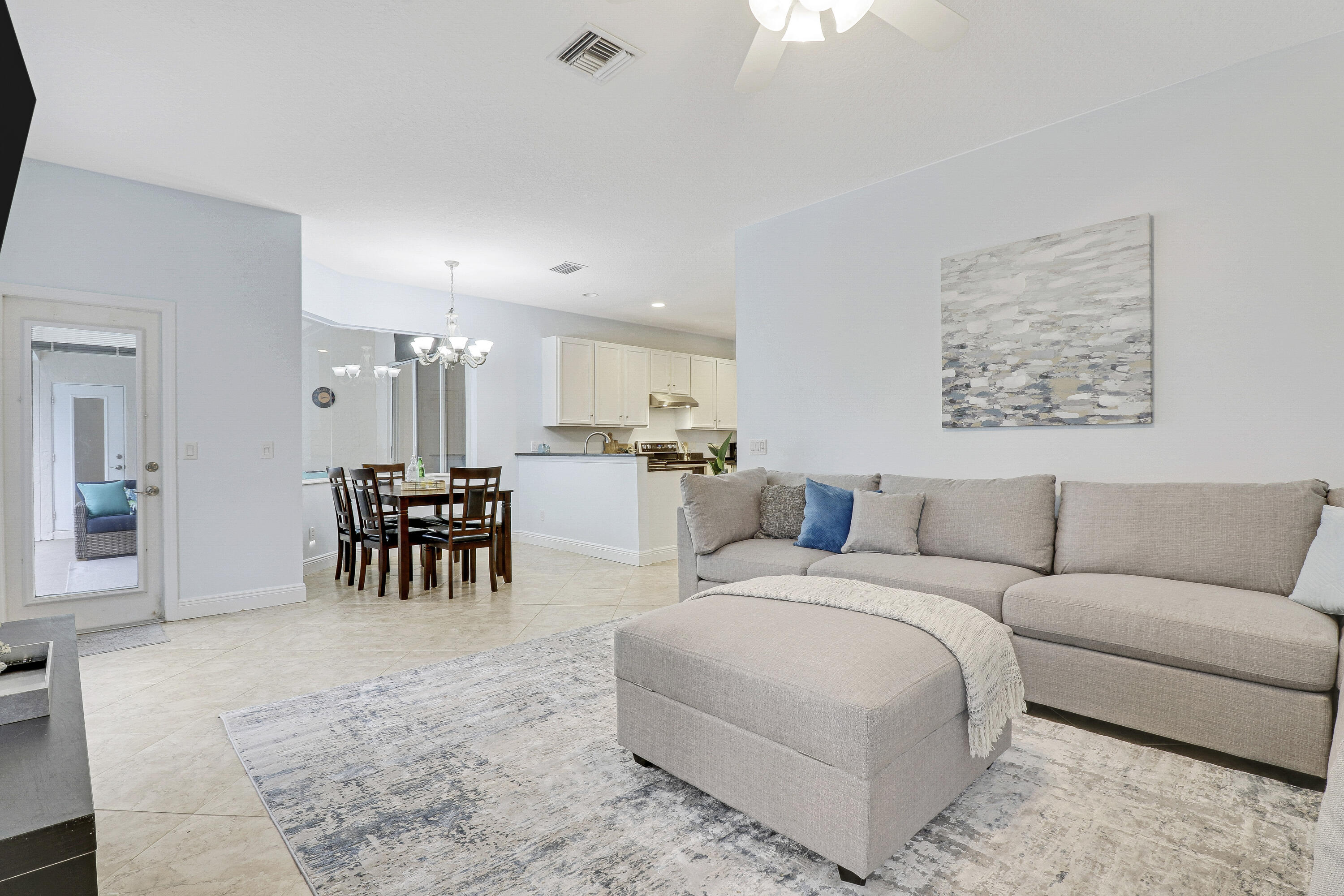 490 NW Bellworth Place