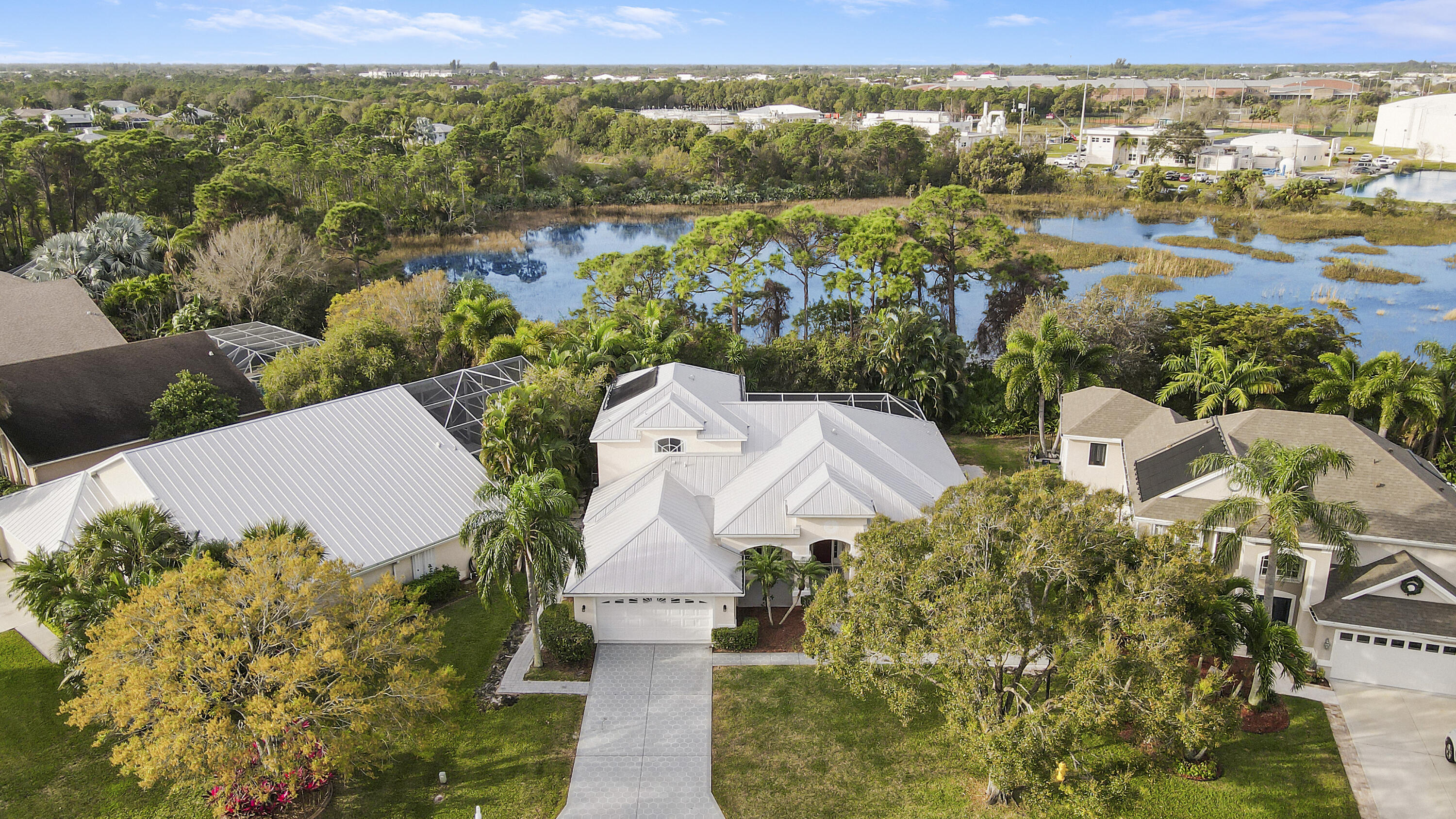 490 NW Bellworth Place