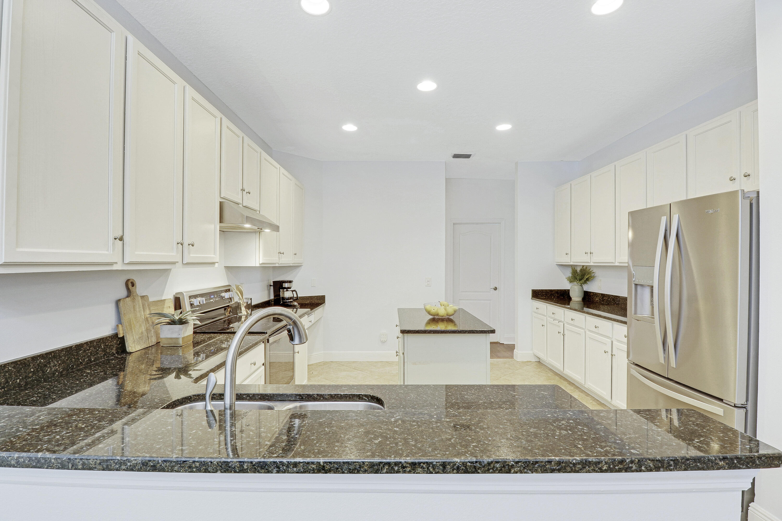 490 NW Bellworth Place