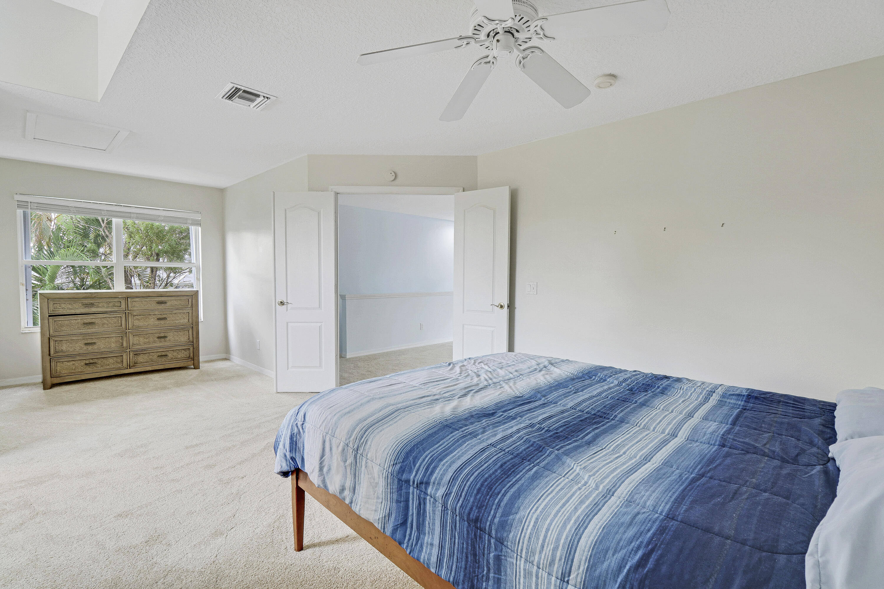 490 NW Bellworth Place