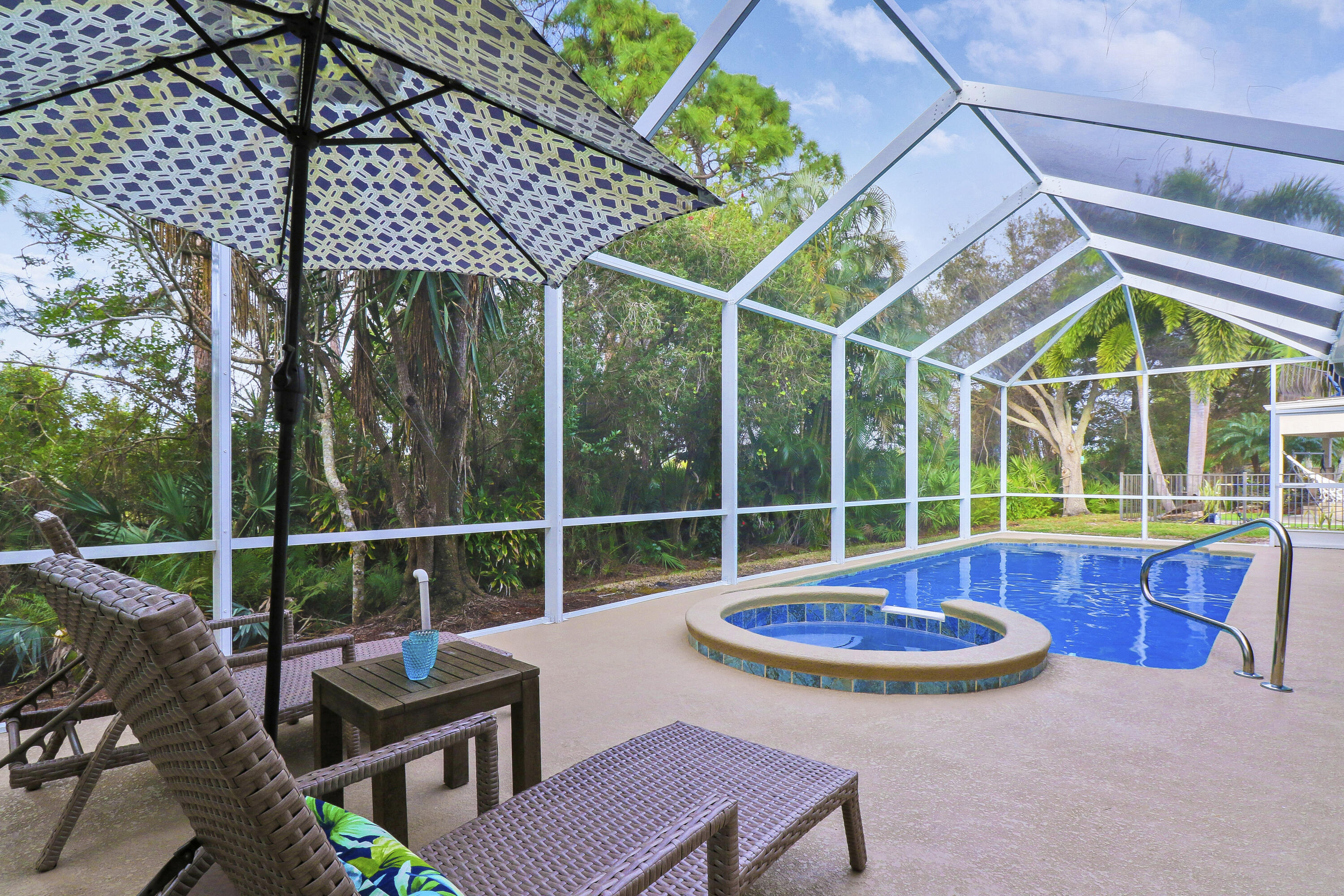 490 NW Bellworth Place