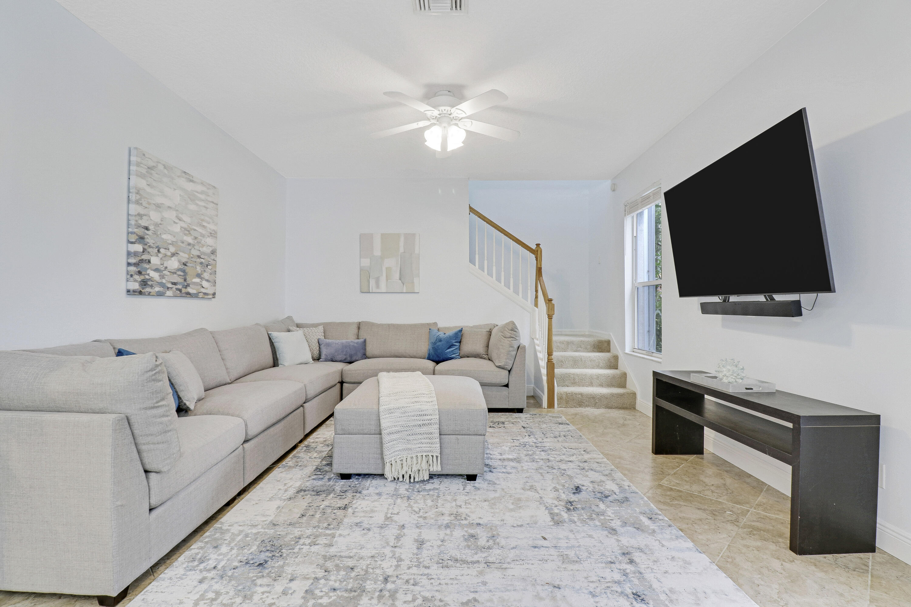 490 NW Bellworth Place