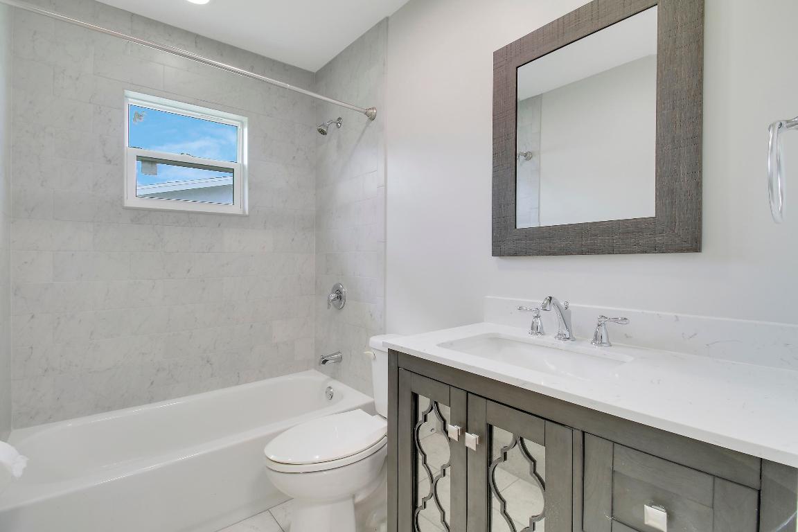 2198 SE Harrison Street