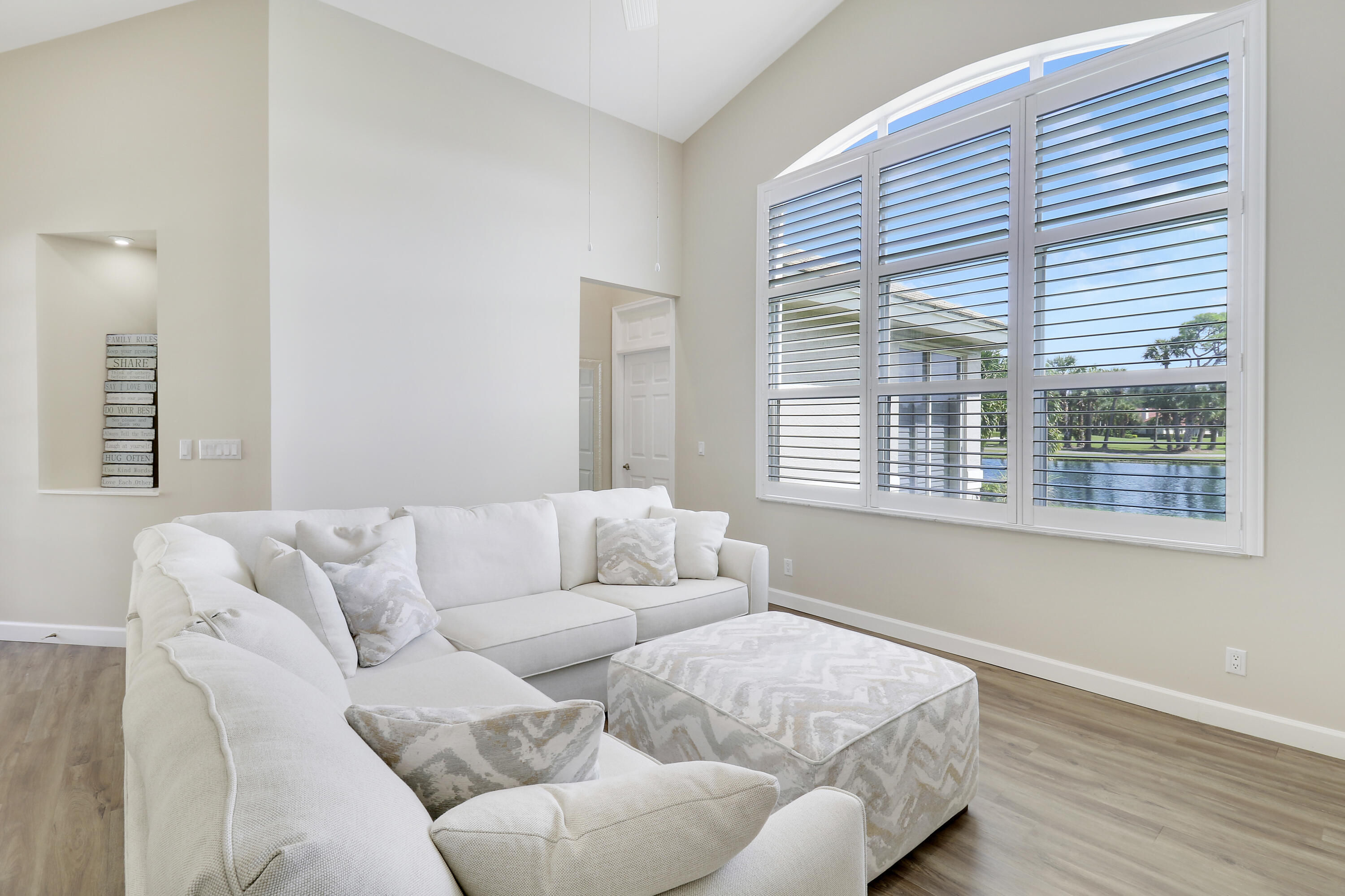 8278 Bob O Link Drive