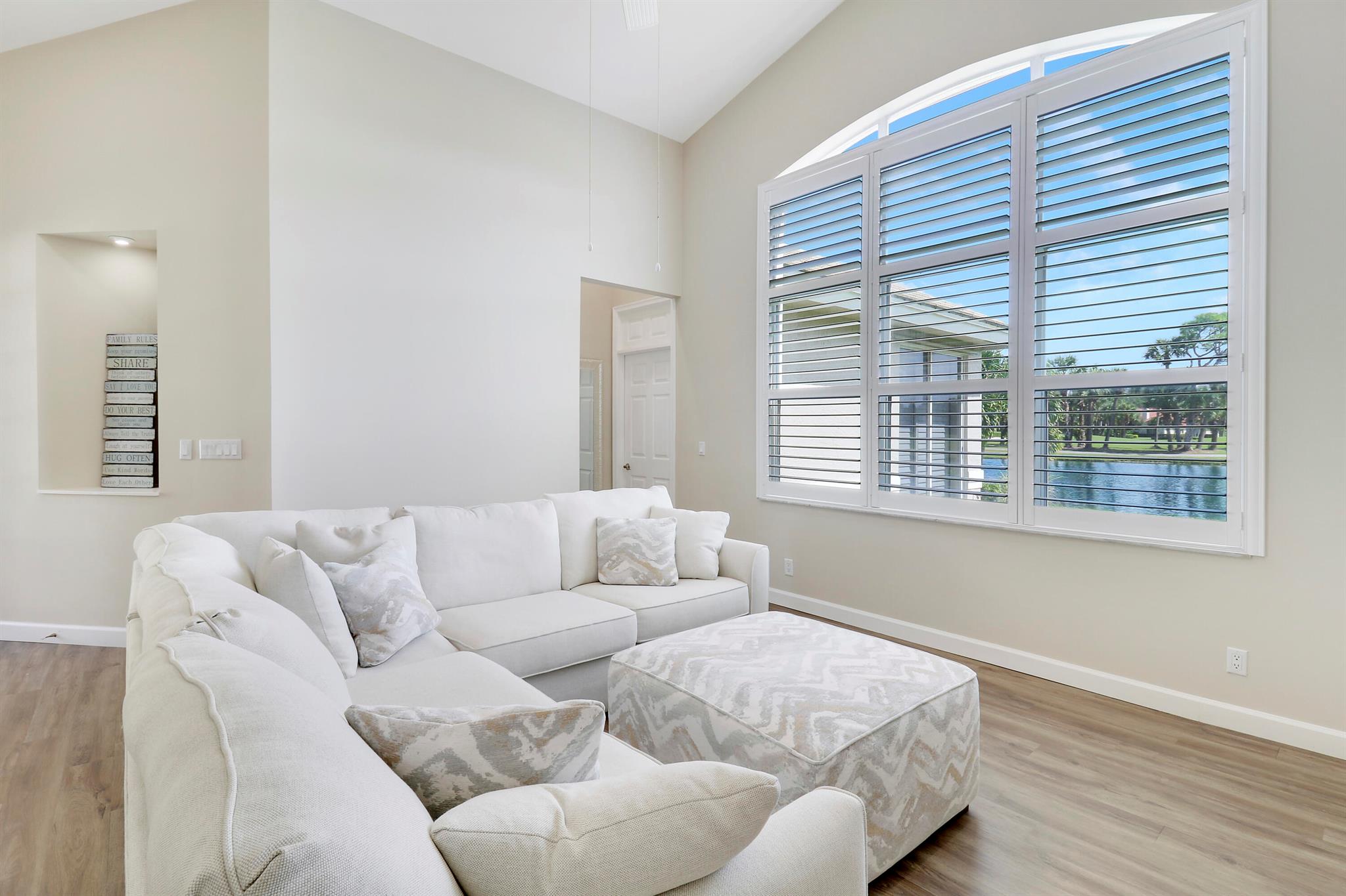 8278 Bob O Link Drive