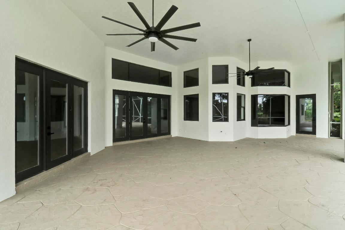 7739 Ironhorse Boulevard