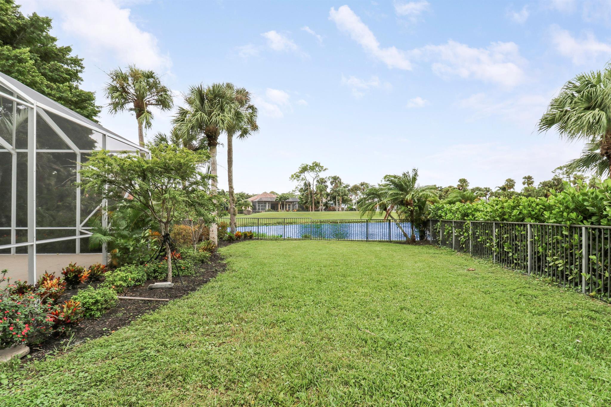 7739 Ironhorse Boulevard