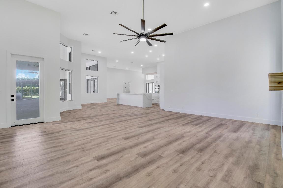 7739 Ironhorse Boulevard