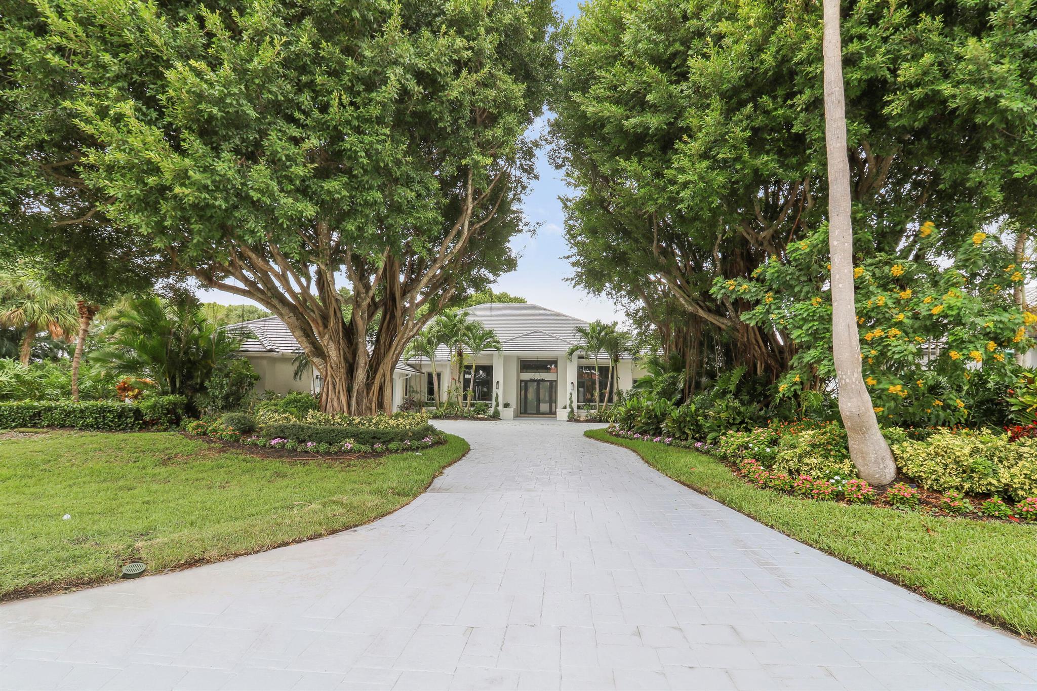 7739 Ironhorse Boulevard