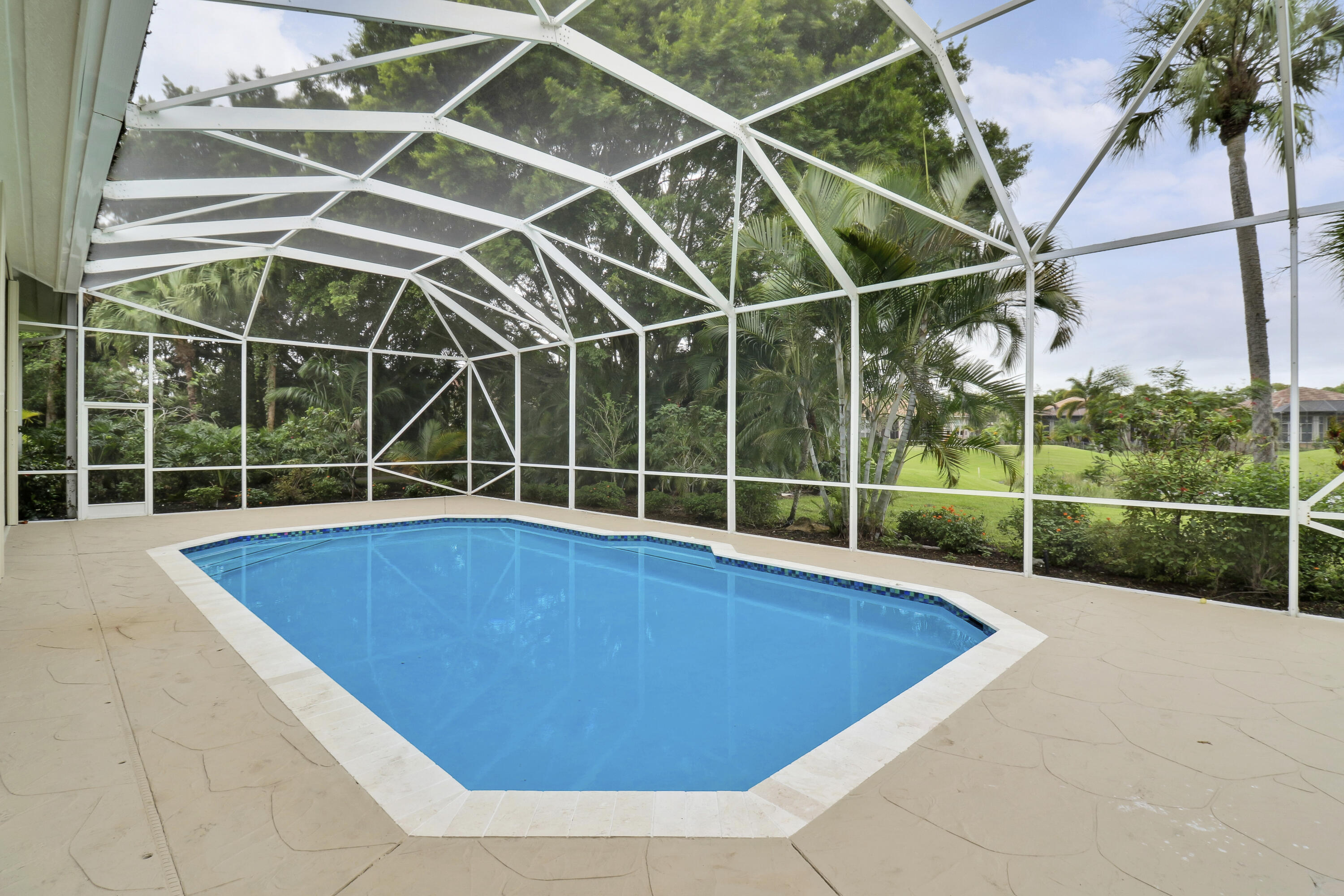 7739 Ironhorse Boulevard