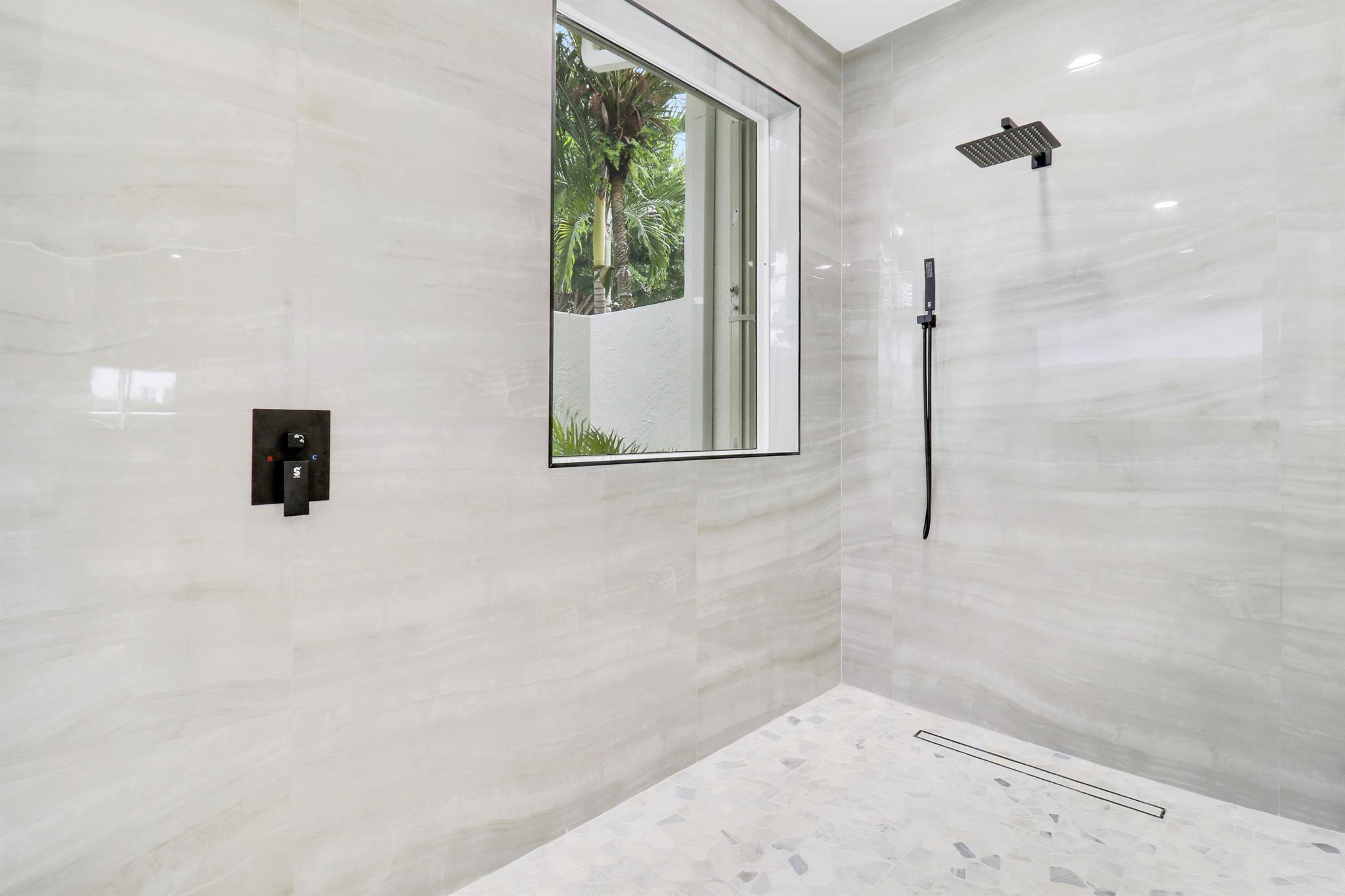 7739 Ironhorse Boulevard