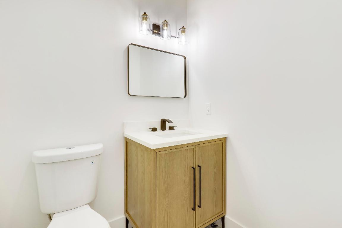 7739 Ironhorse Boulevard