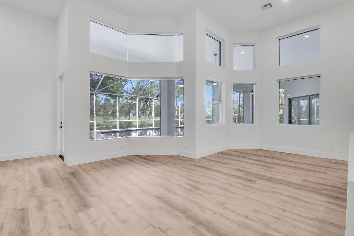 7739 Ironhorse Boulevard