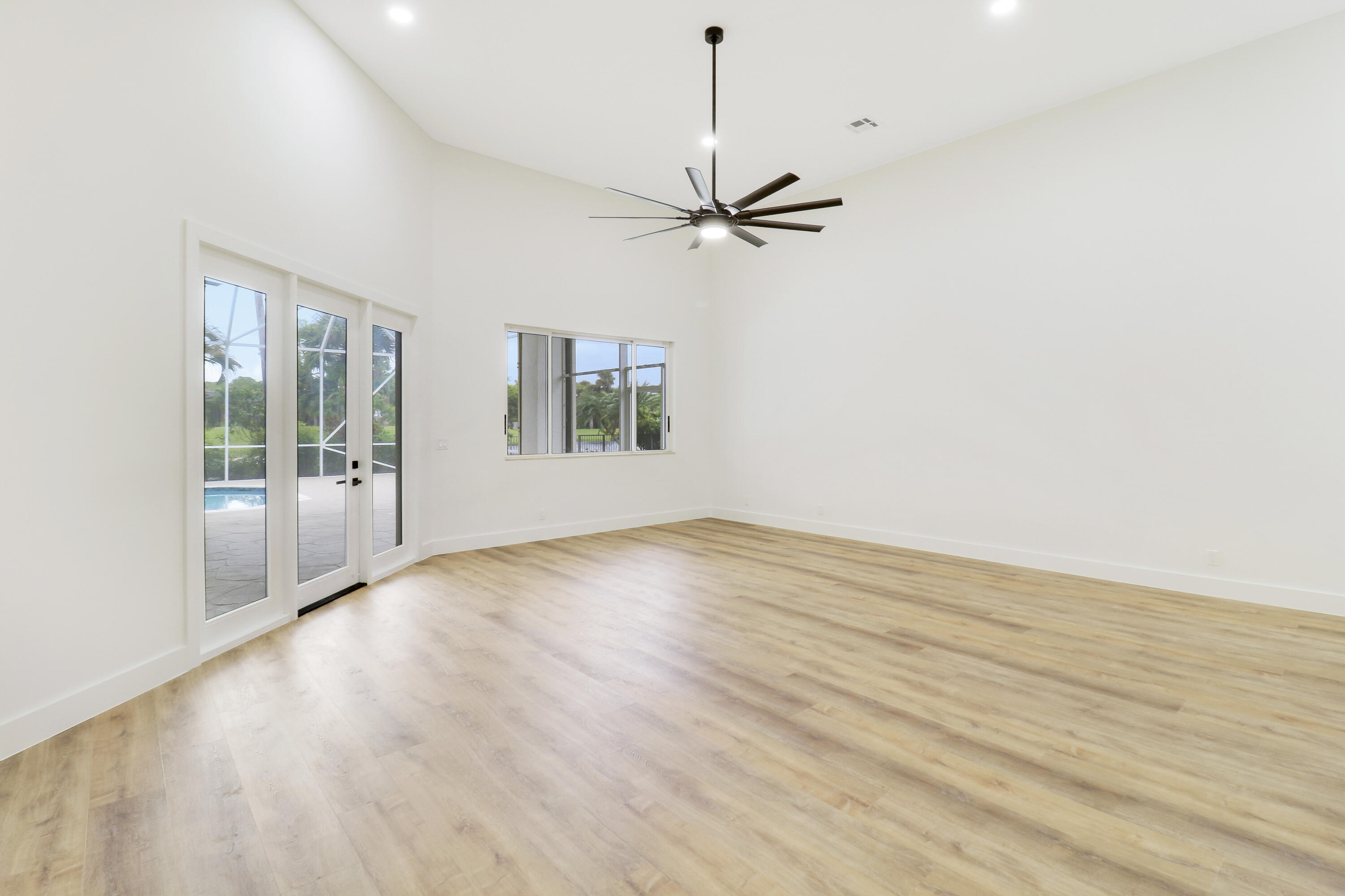 7739 Ironhorse Boulevard