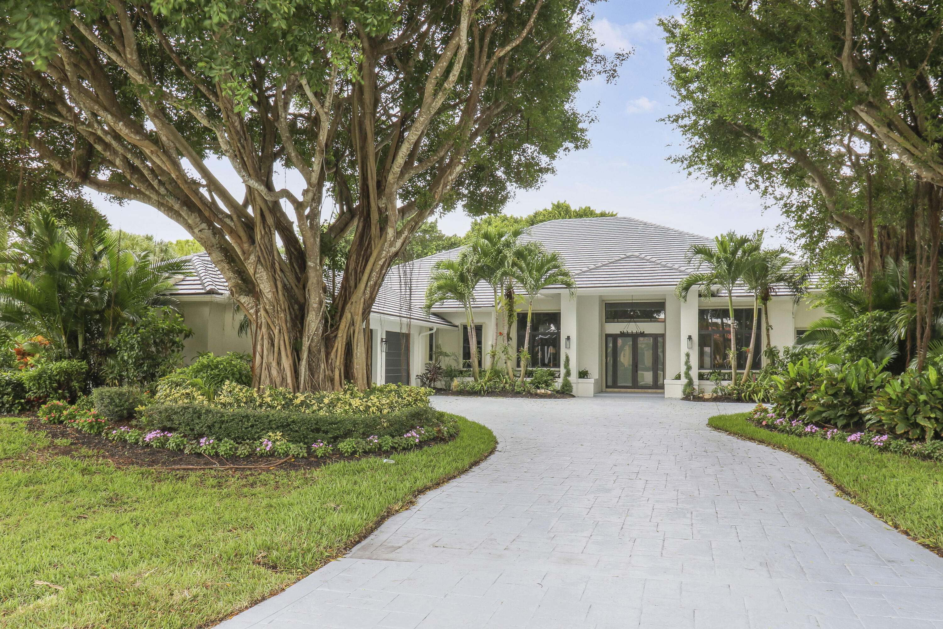 7739 Ironhorse Boulevard