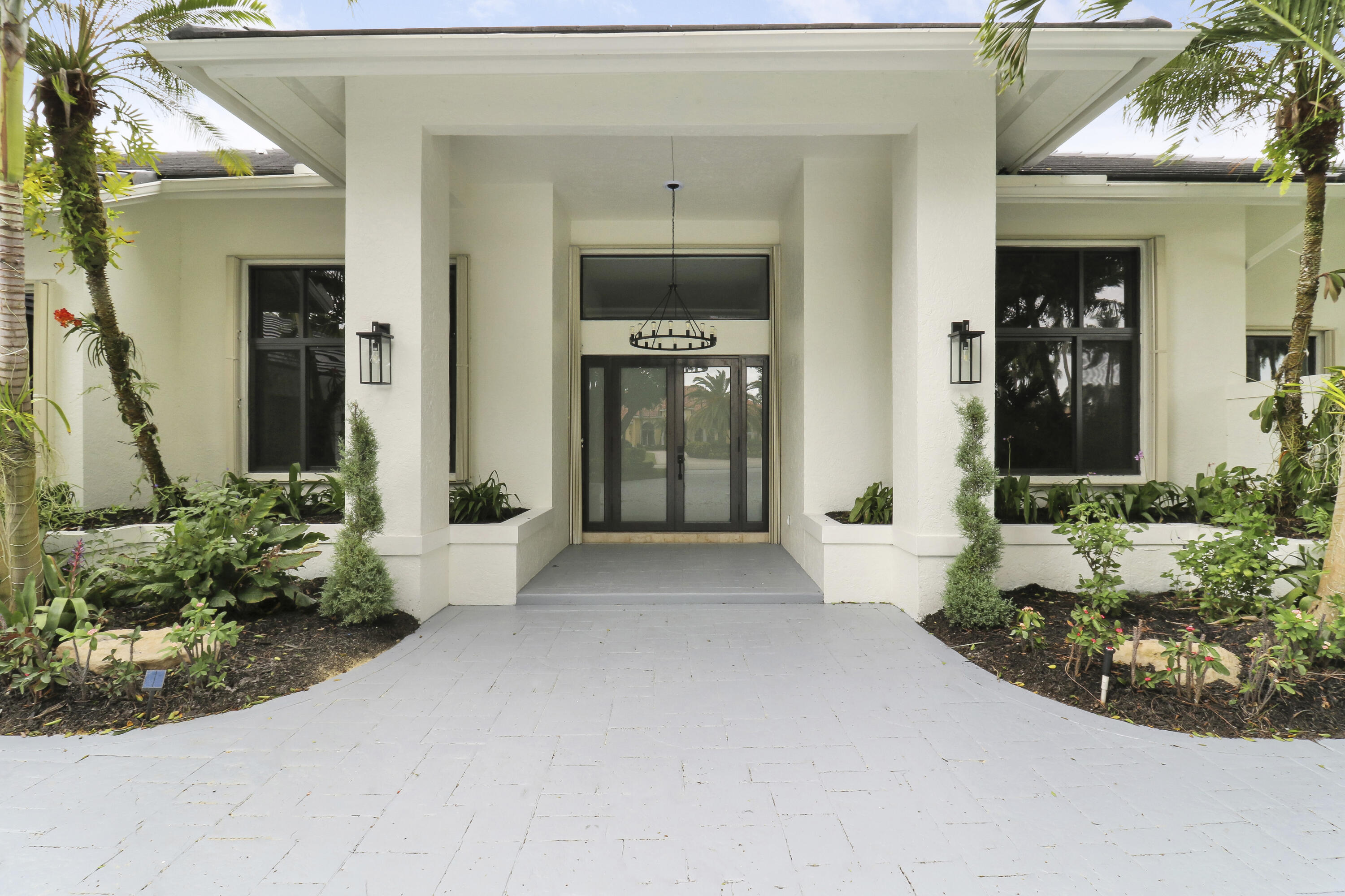 7739 Ironhorse Boulevard