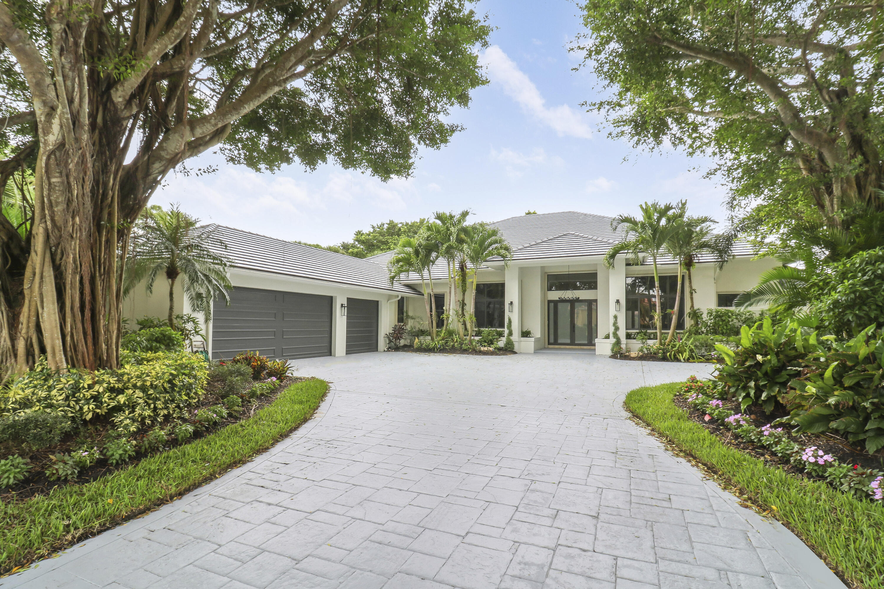 7739 Ironhorse Boulevard
