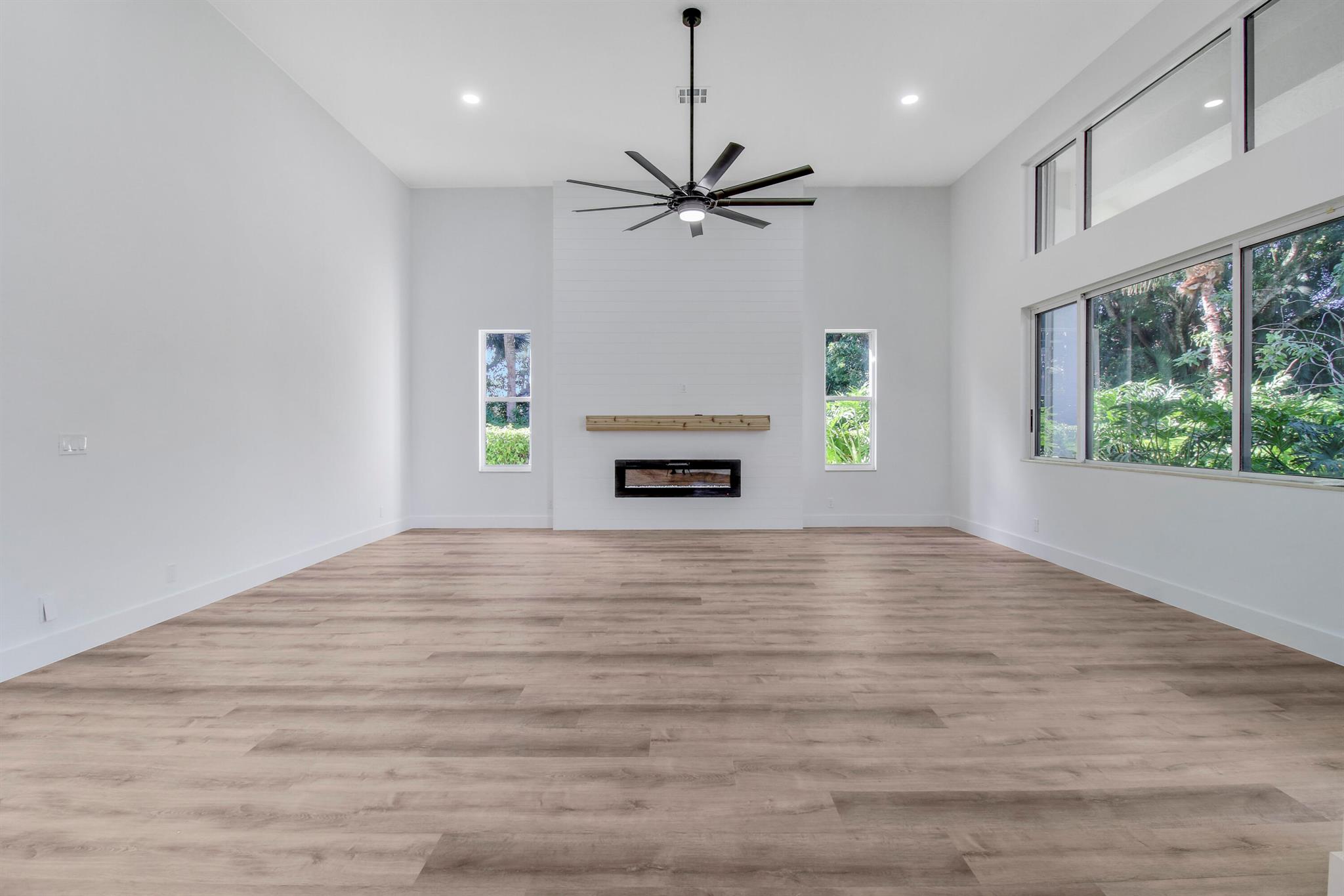 7739 Ironhorse Boulevard