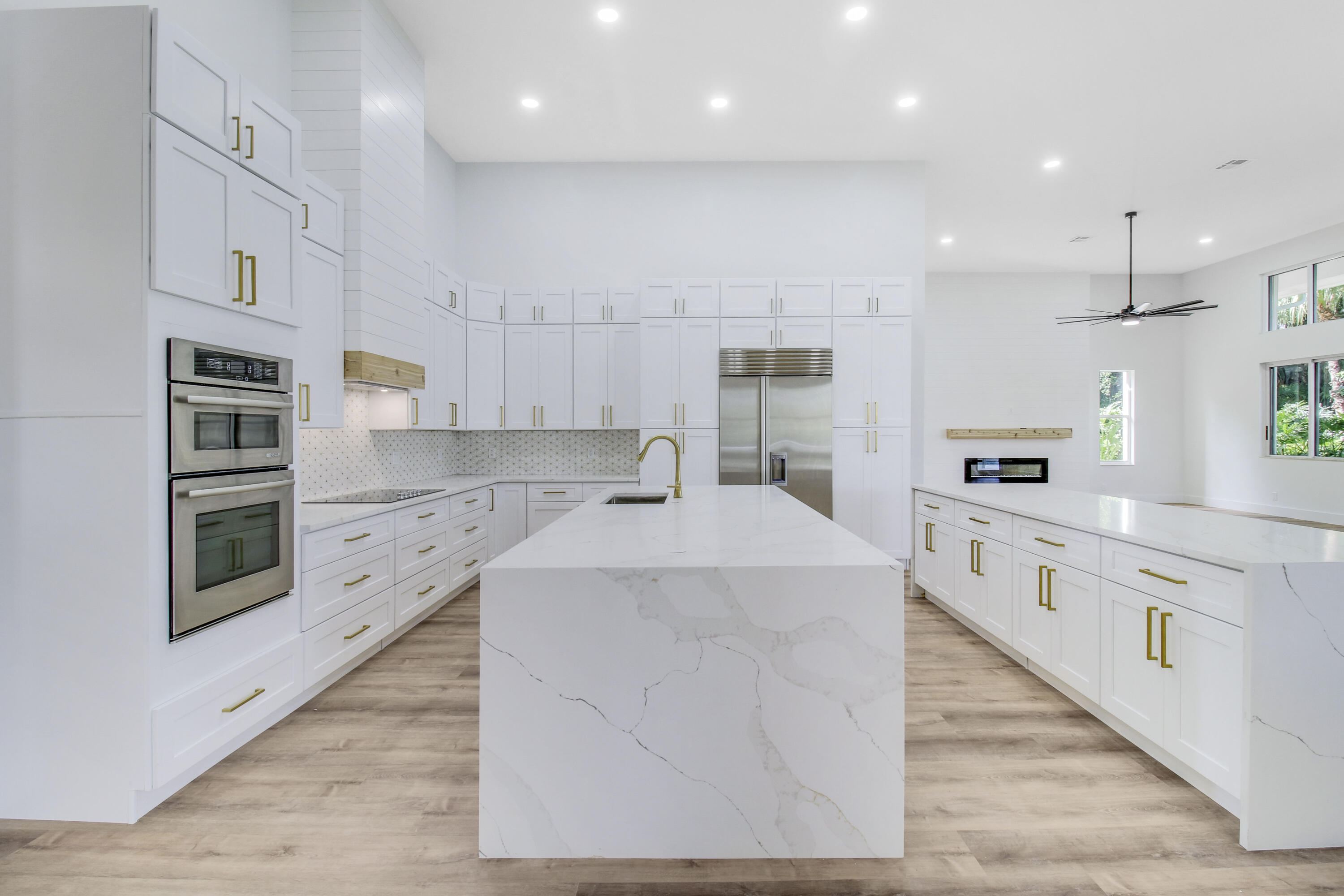 7739 Ironhorse Boulevard