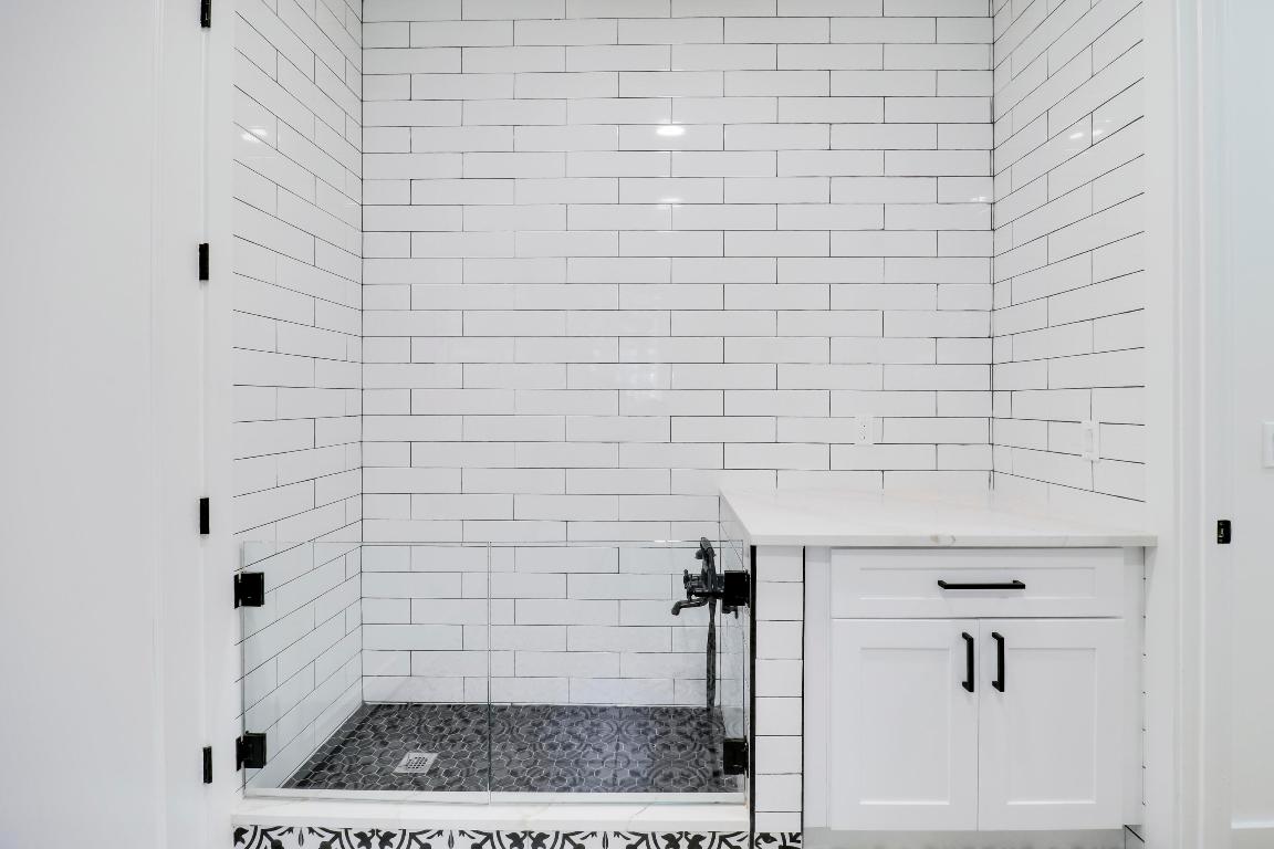 7739 Ironhorse Boulevard