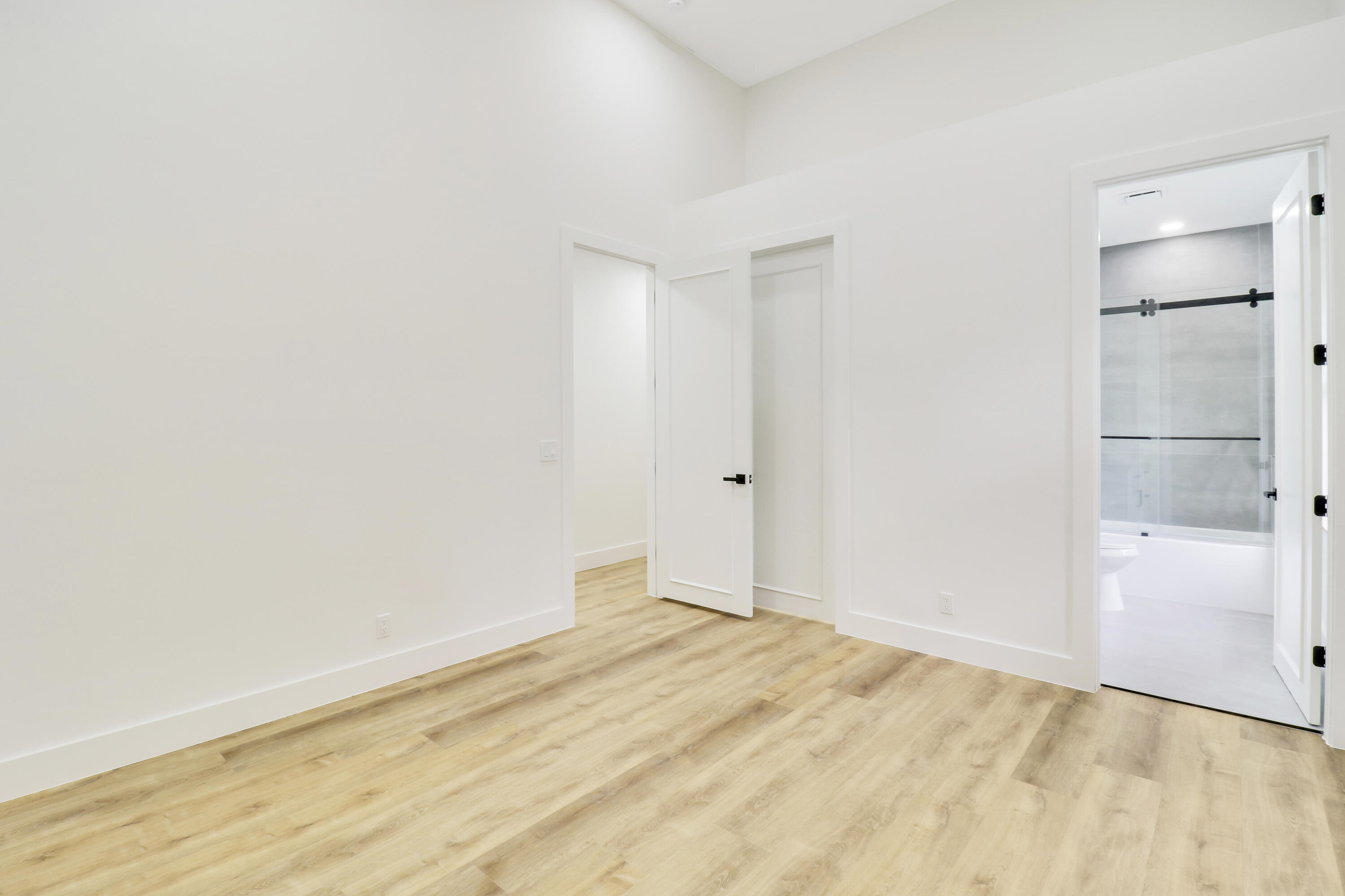 7739 Ironhorse Boulevard