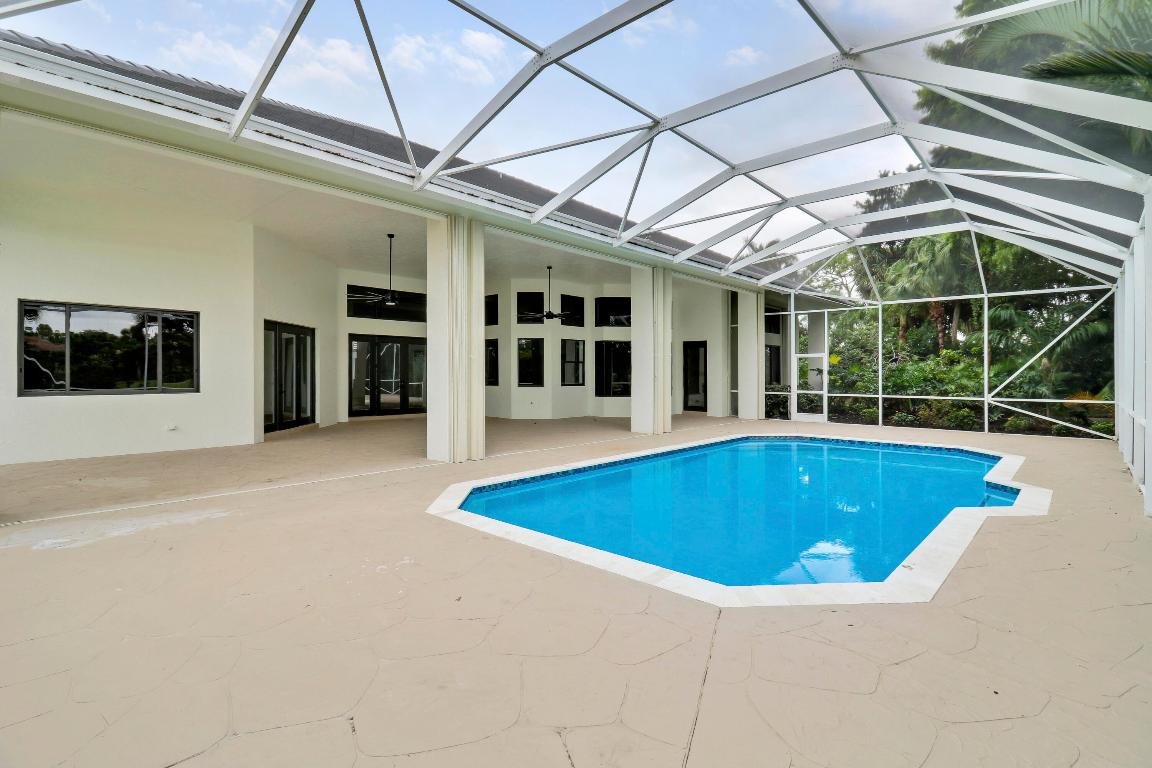 7739 Ironhorse Boulevard