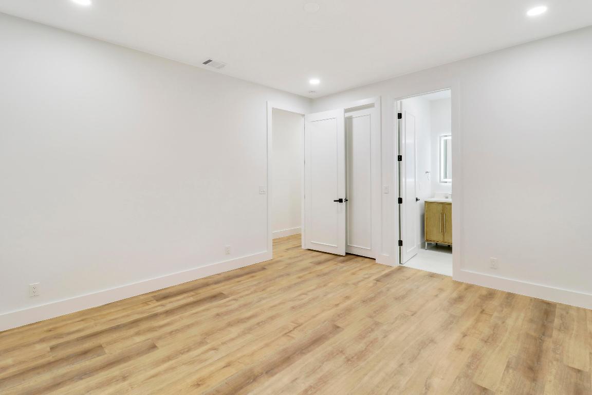 7739 Ironhorse Boulevard