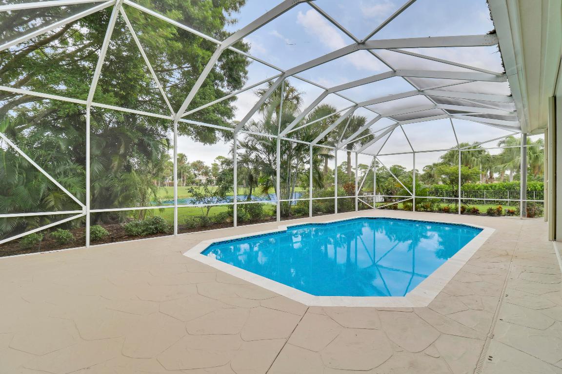 7739 Ironhorse Boulevard