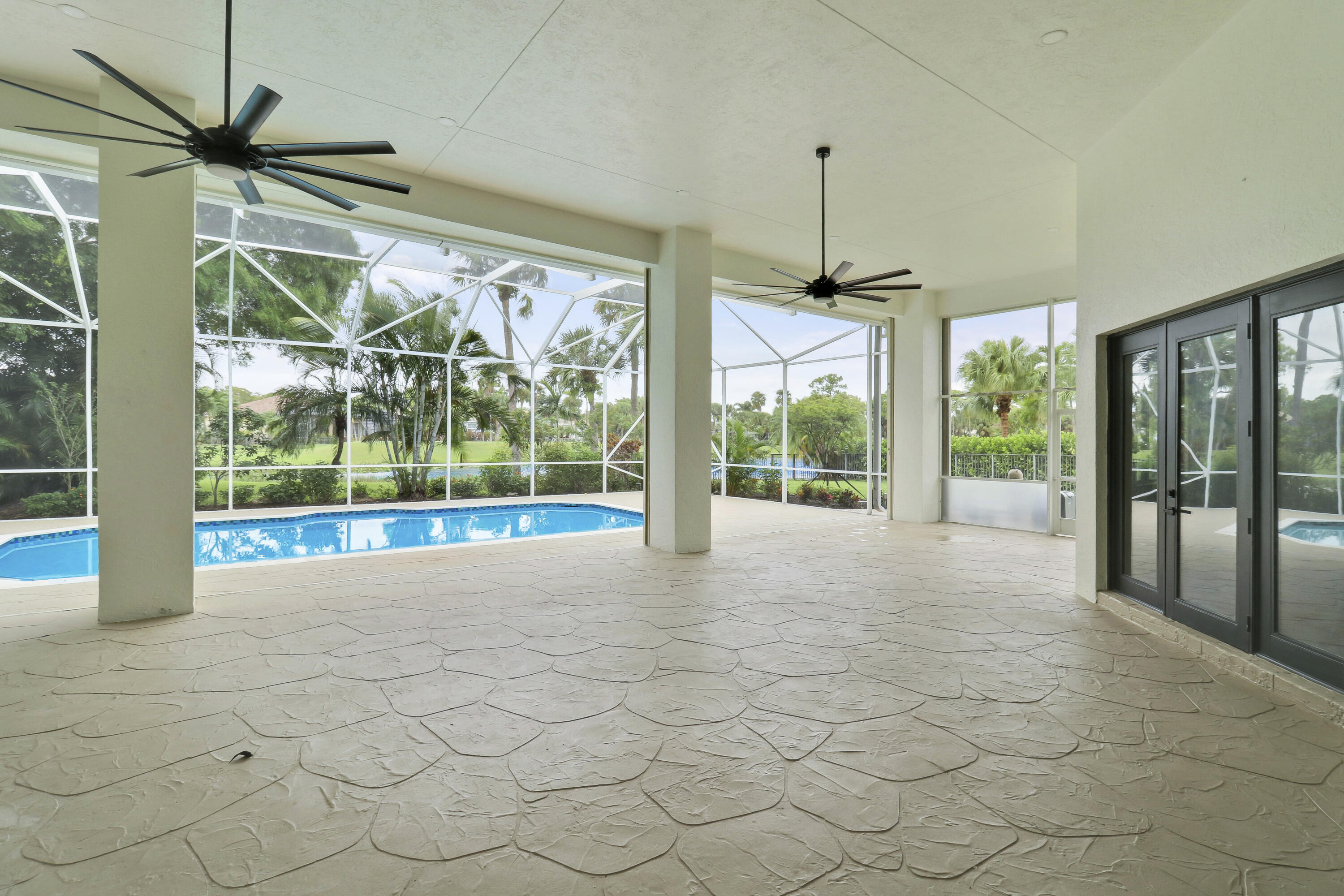 7739 Ironhorse Boulevard