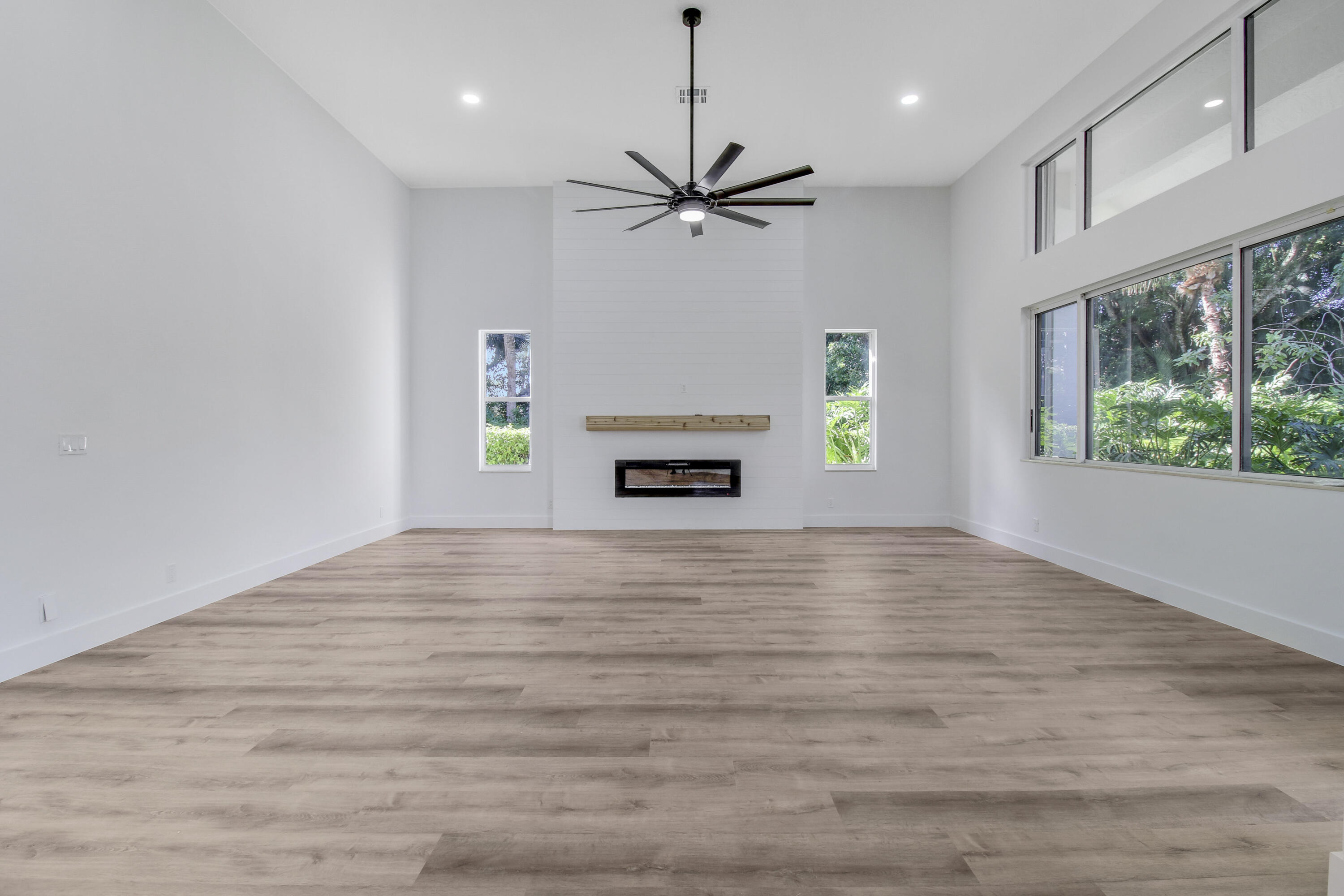 7739 Ironhorse Boulevard