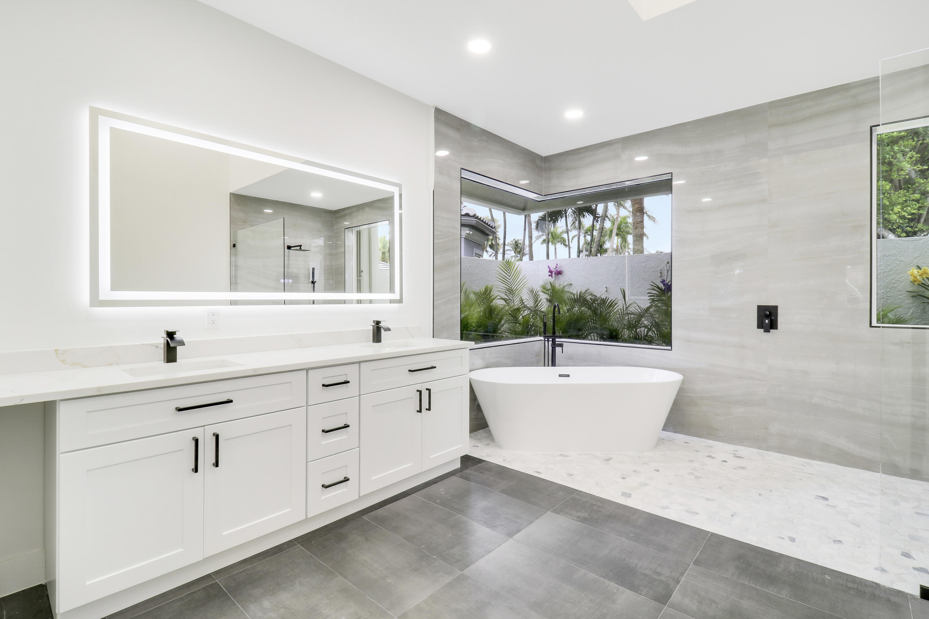 7739 Ironhorse Boulevard