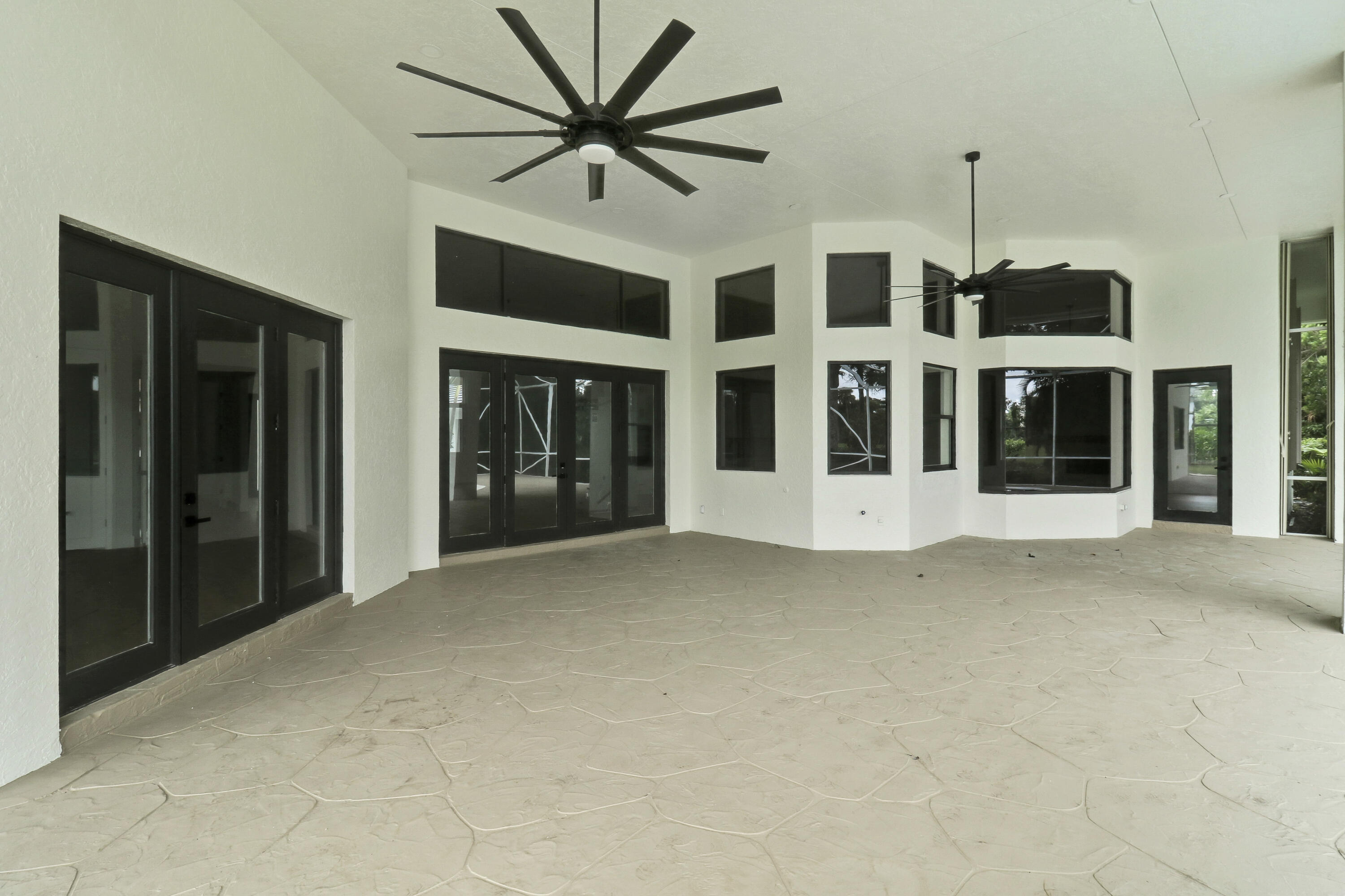 7739 Ironhorse Boulevard