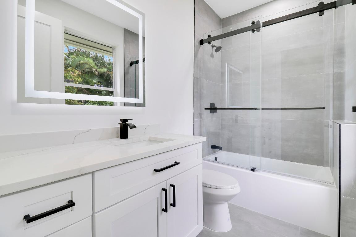 7739 Ironhorse Boulevard