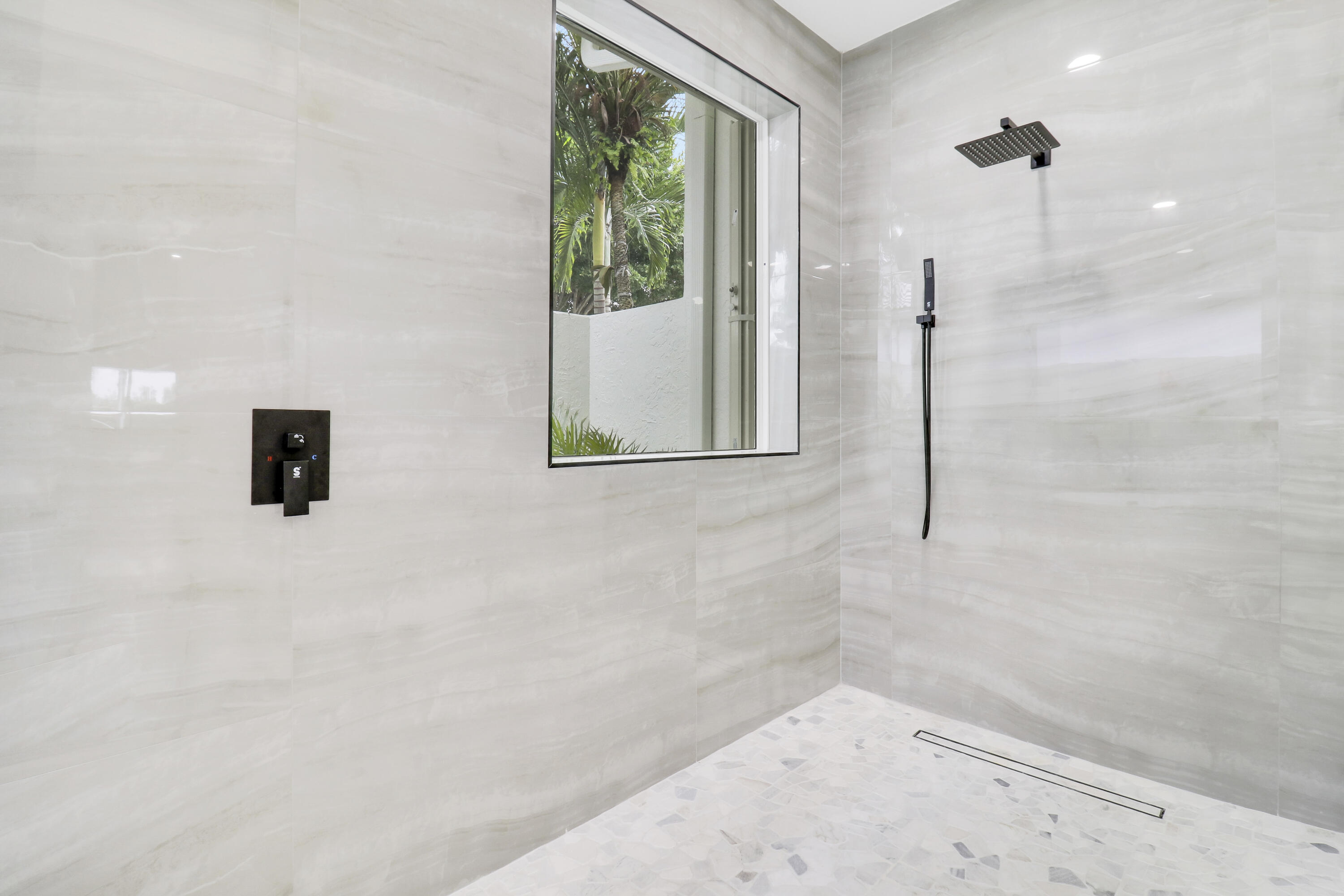 7739 Ironhorse Boulevard